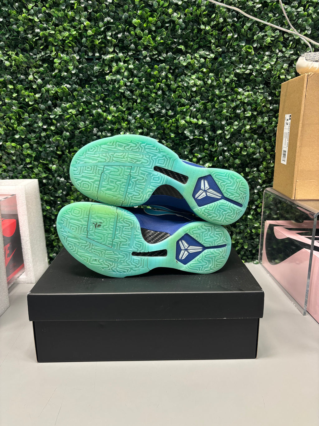 Nike Kobe 5 Protro "X-Ray" Size 7.5 Preowned