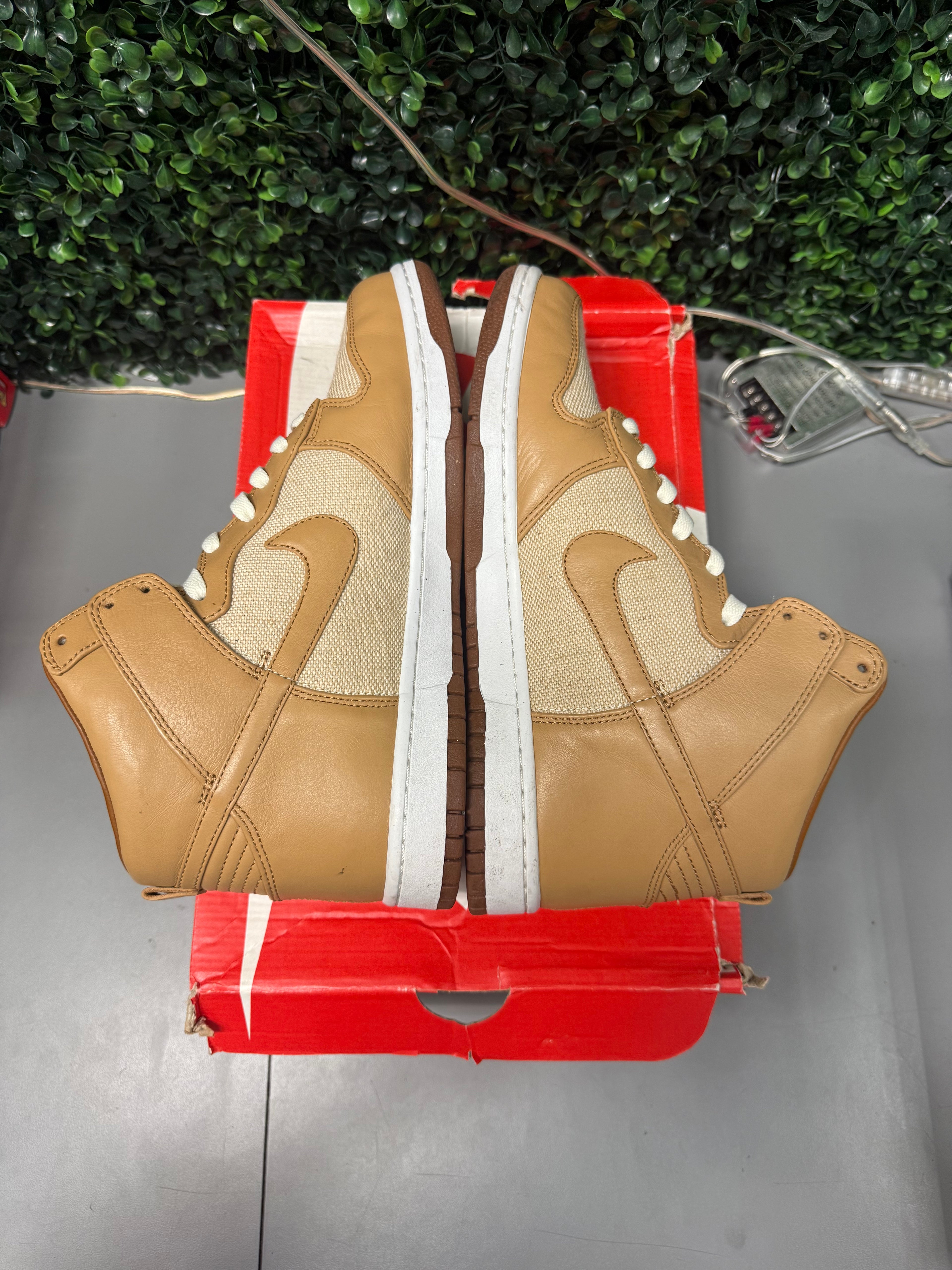 Nike Dunk High "Acorn" Size 10 Preowned
