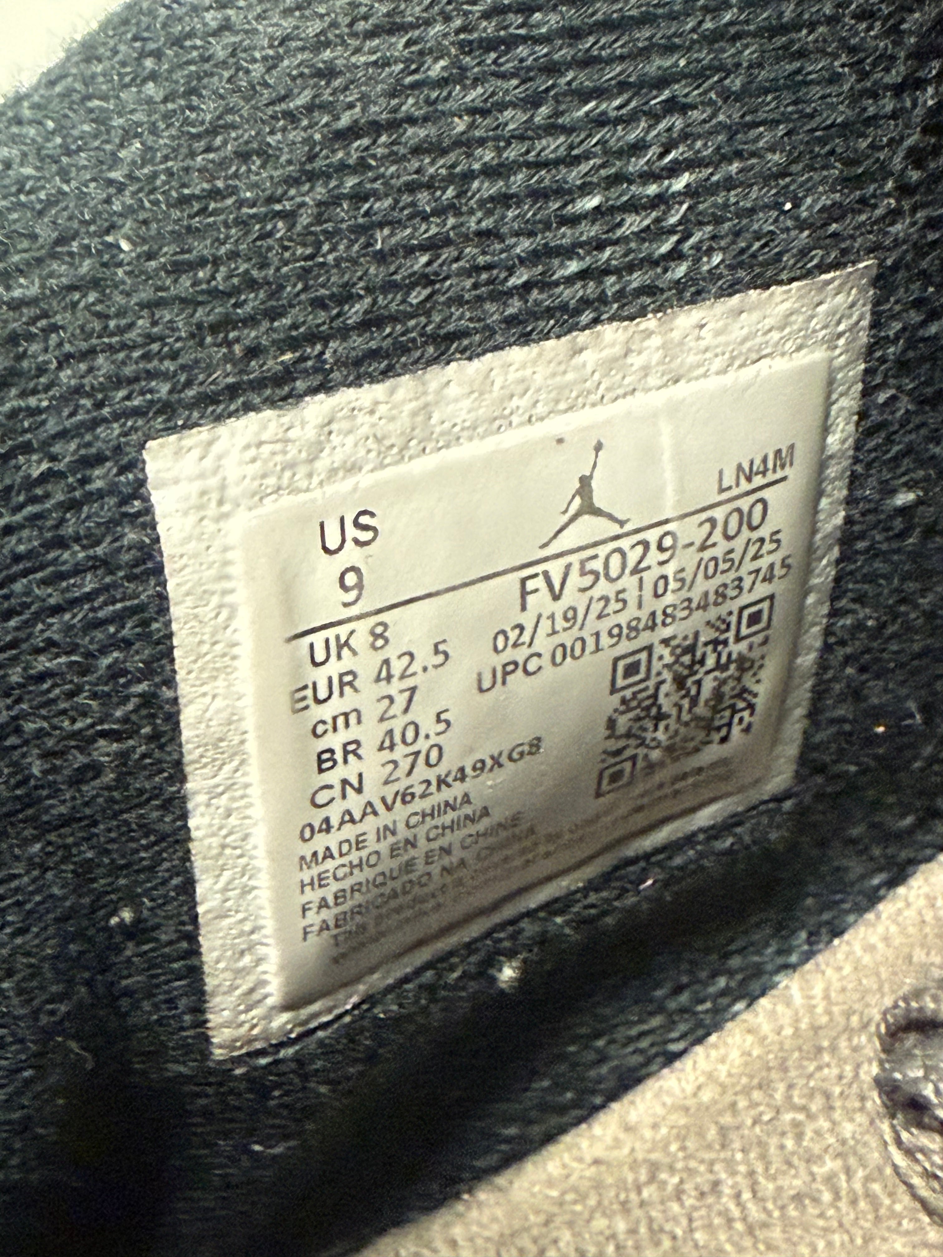 Jordan 4 "Cavestone” Size 9 Preowned