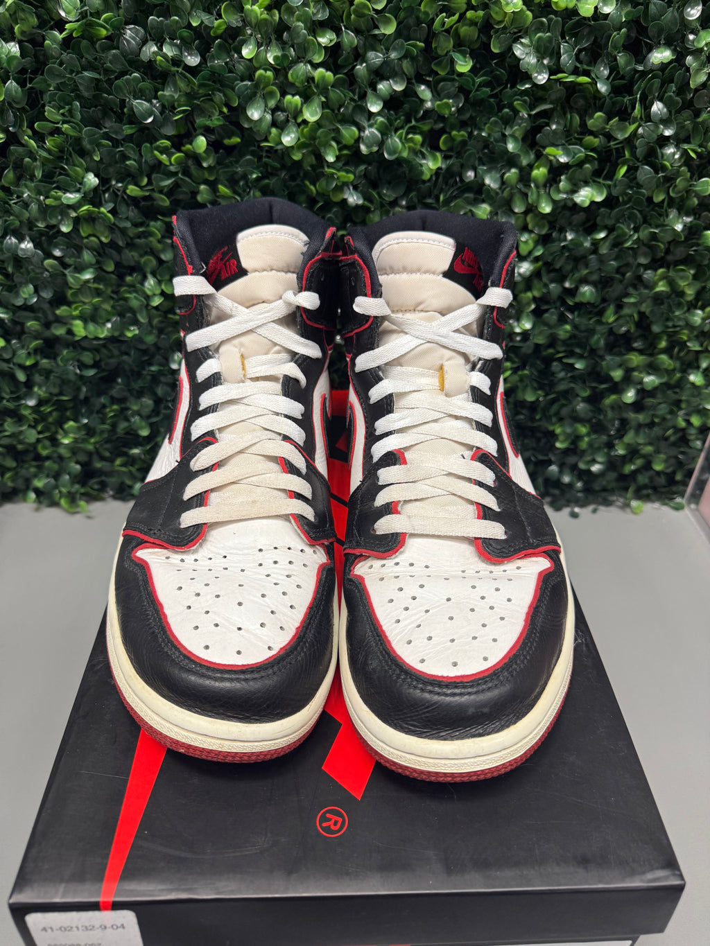 Jordan 1 High "Bloodline" Size 11.5 Preowned