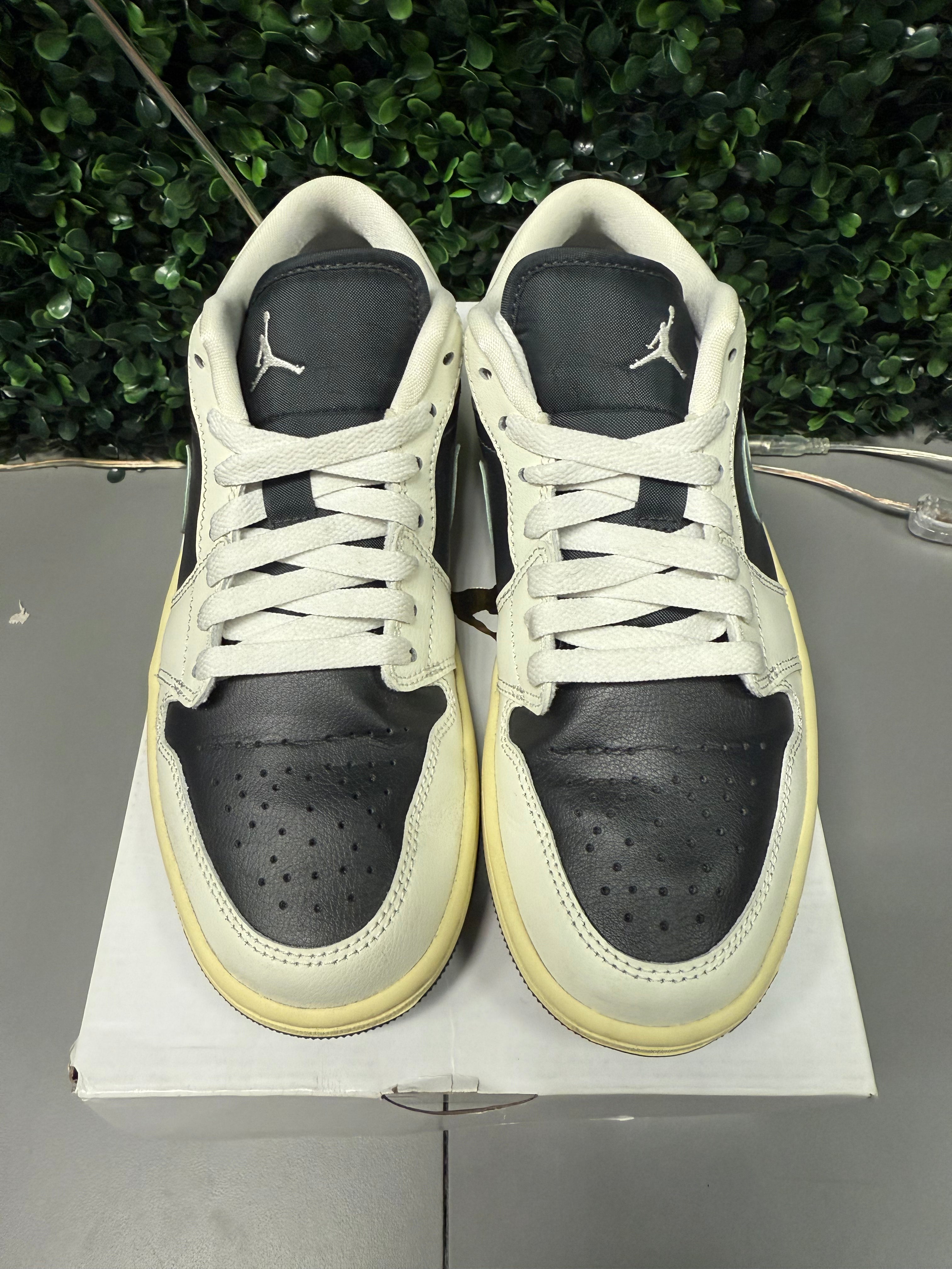 Jordan 1 Low "Jade Smoke" Size 8W / 6.5Y Preowned