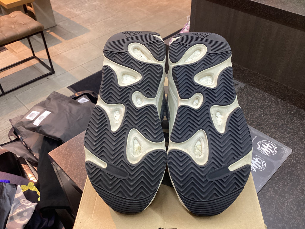 Yeezy 700 “Static” Size 8.5 Pre Owned
