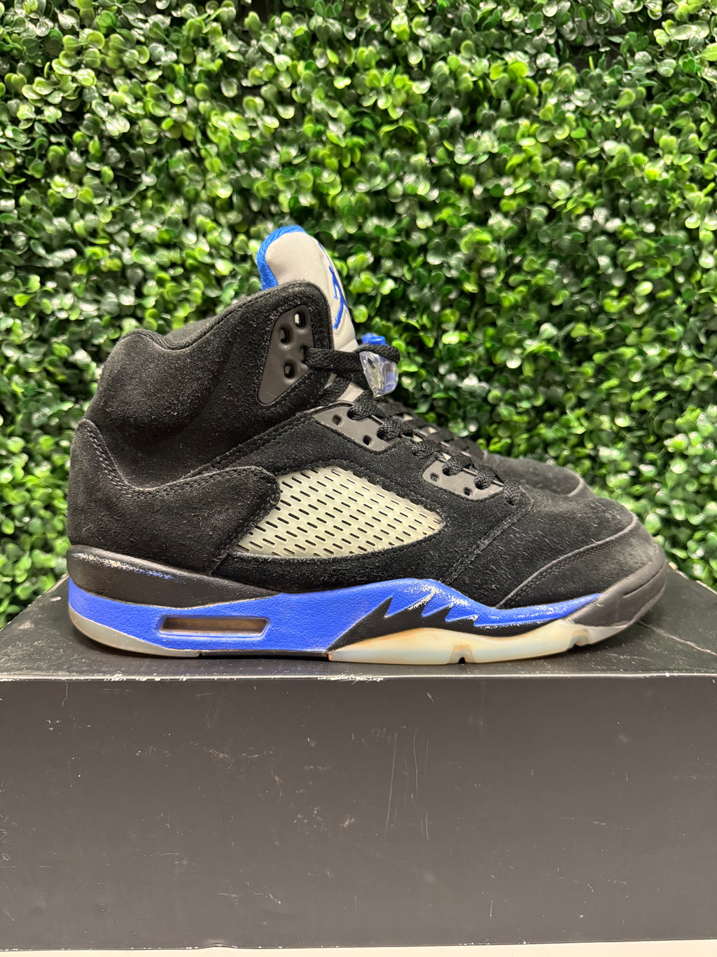 Jordan 5 "Racer Blue" Size 9 Preowned