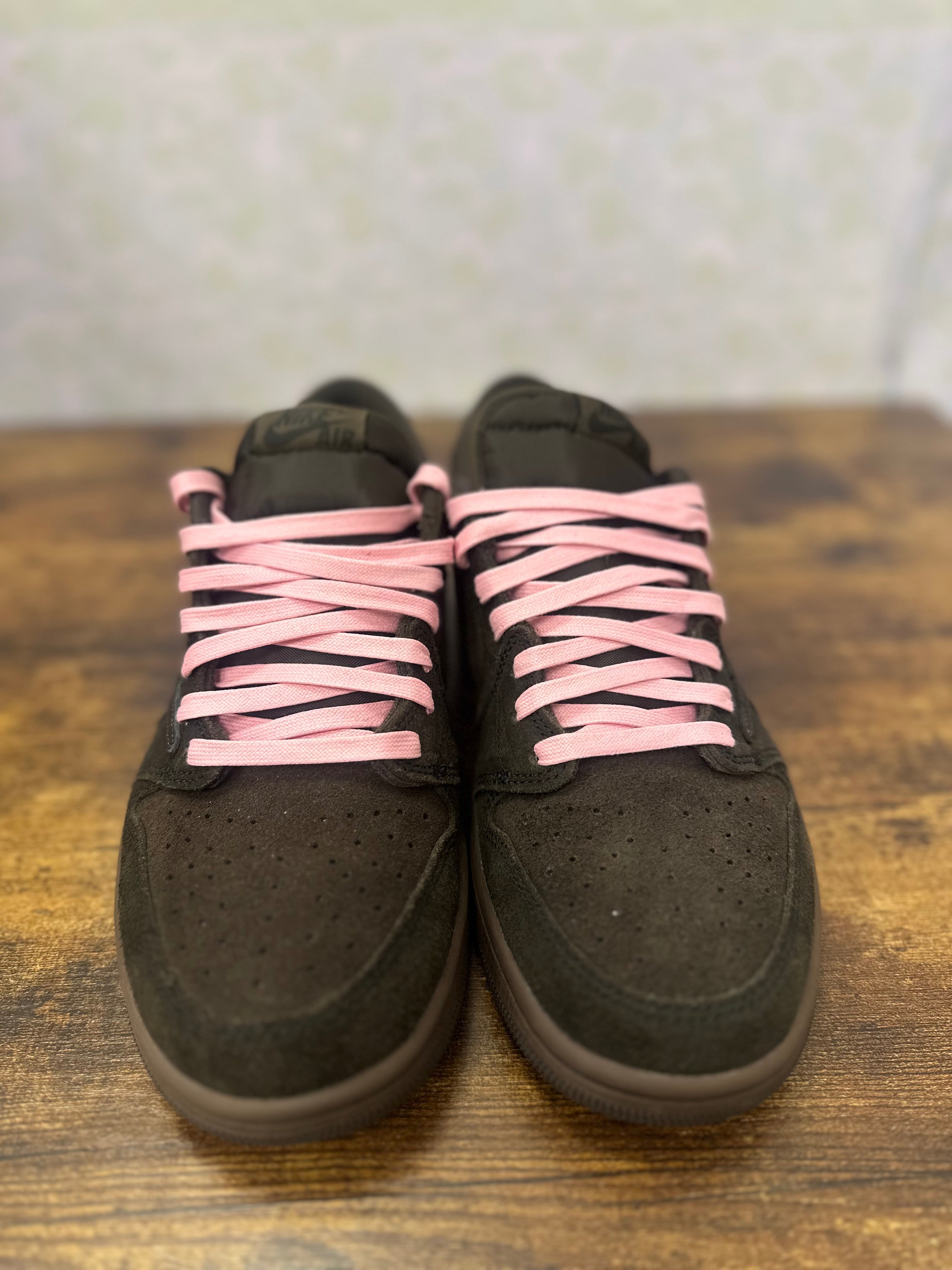 Jordan 1 Travis Scott “Velvet Brown” Size 10 Preowned