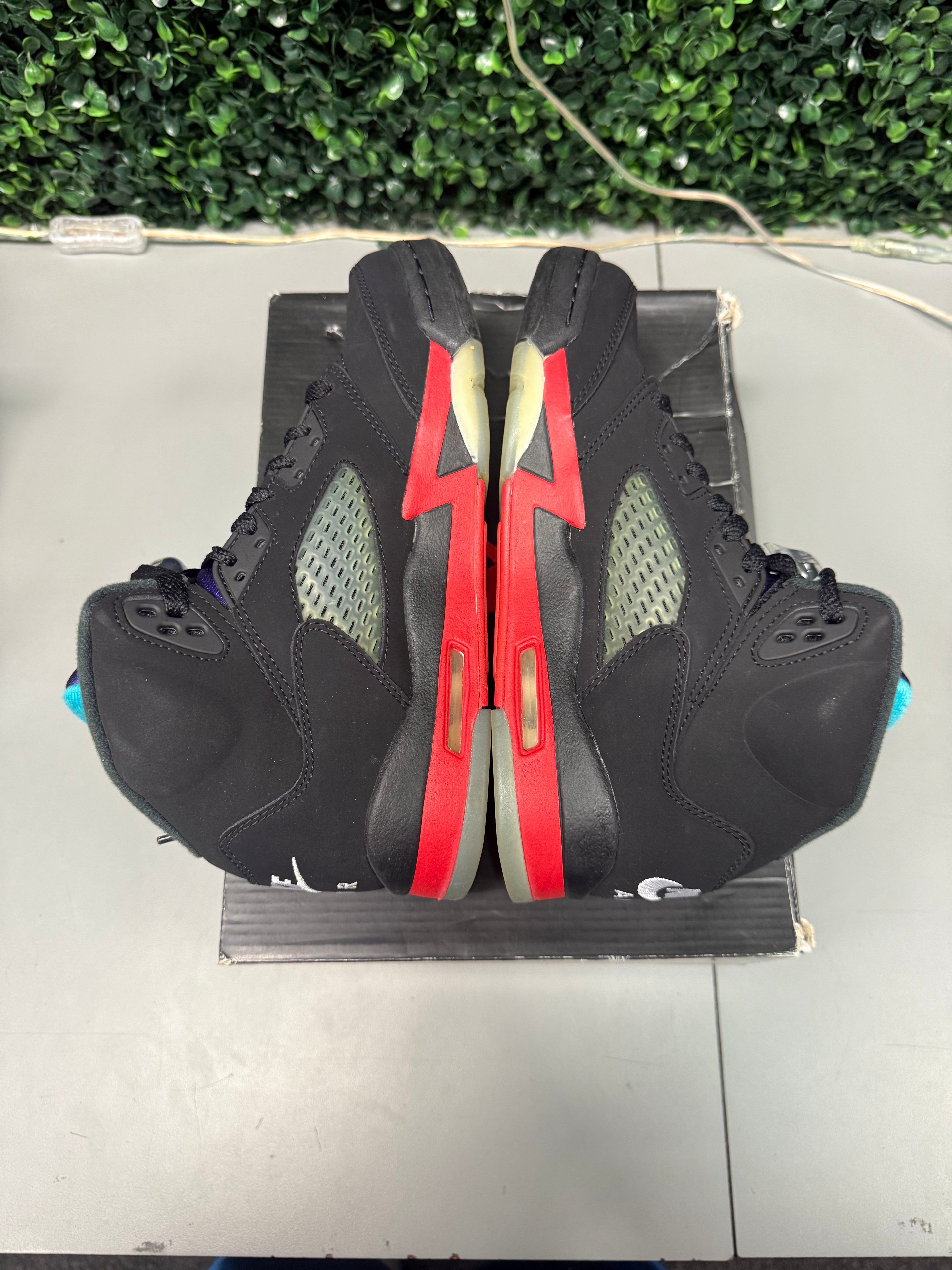 Jordan 5 “Top 3” Size 6Y Preowned