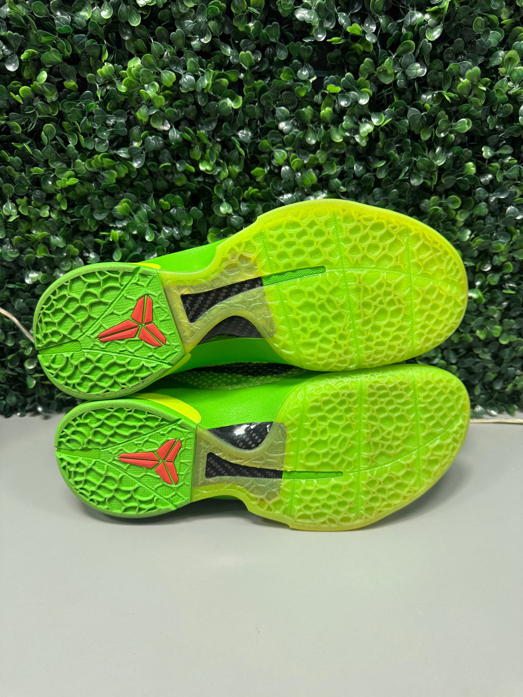 Nike Kobe 6 Protro "Grinch" Size 11 Preowned (No Box)