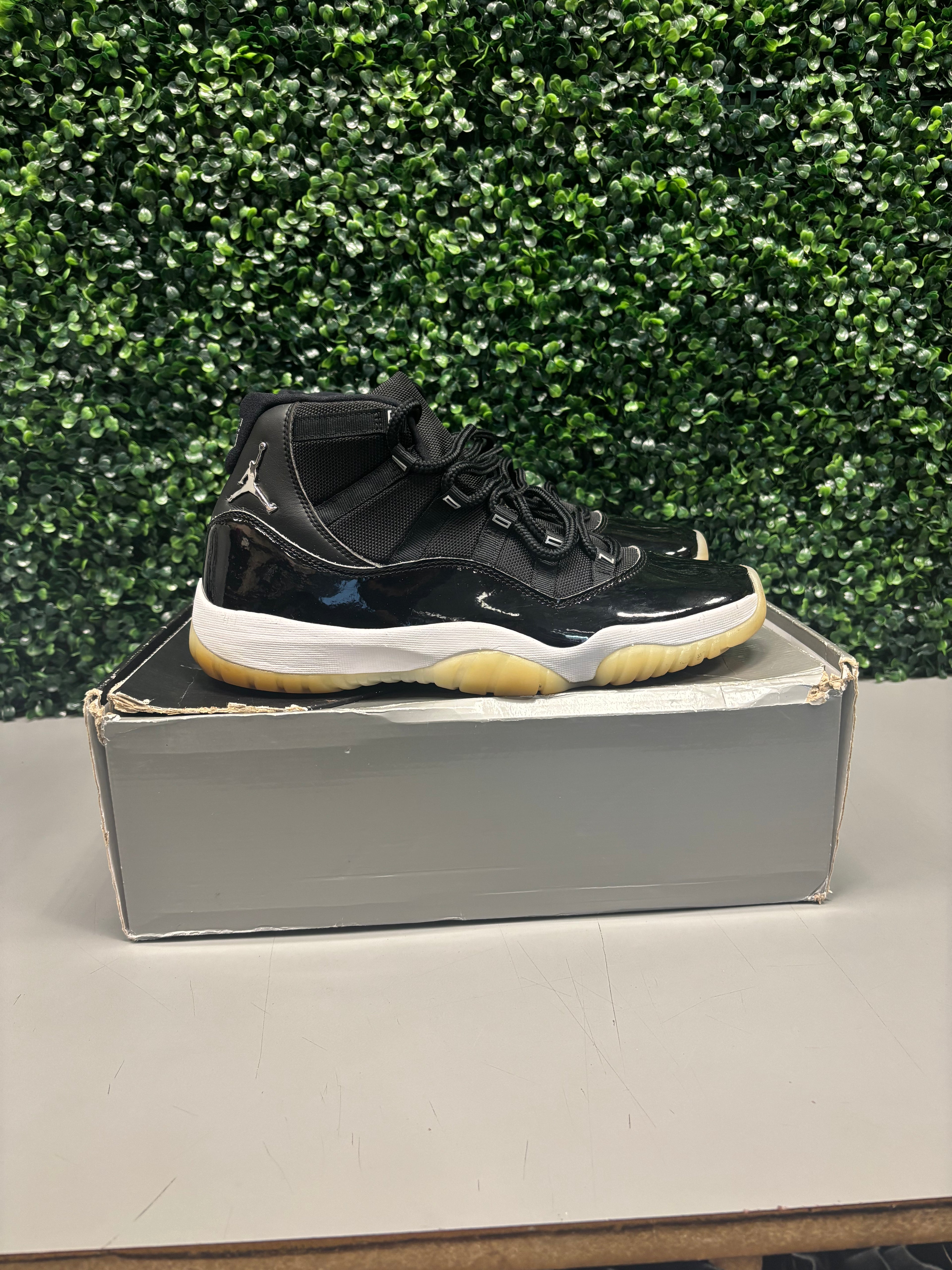 Jordan 11 Retro "Jubilee" Size 12 Preowned