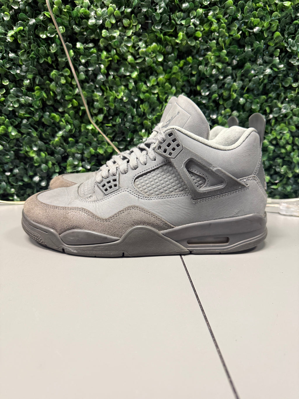 Jordan 4 "Wet Cement" Size 9.5 Preowned