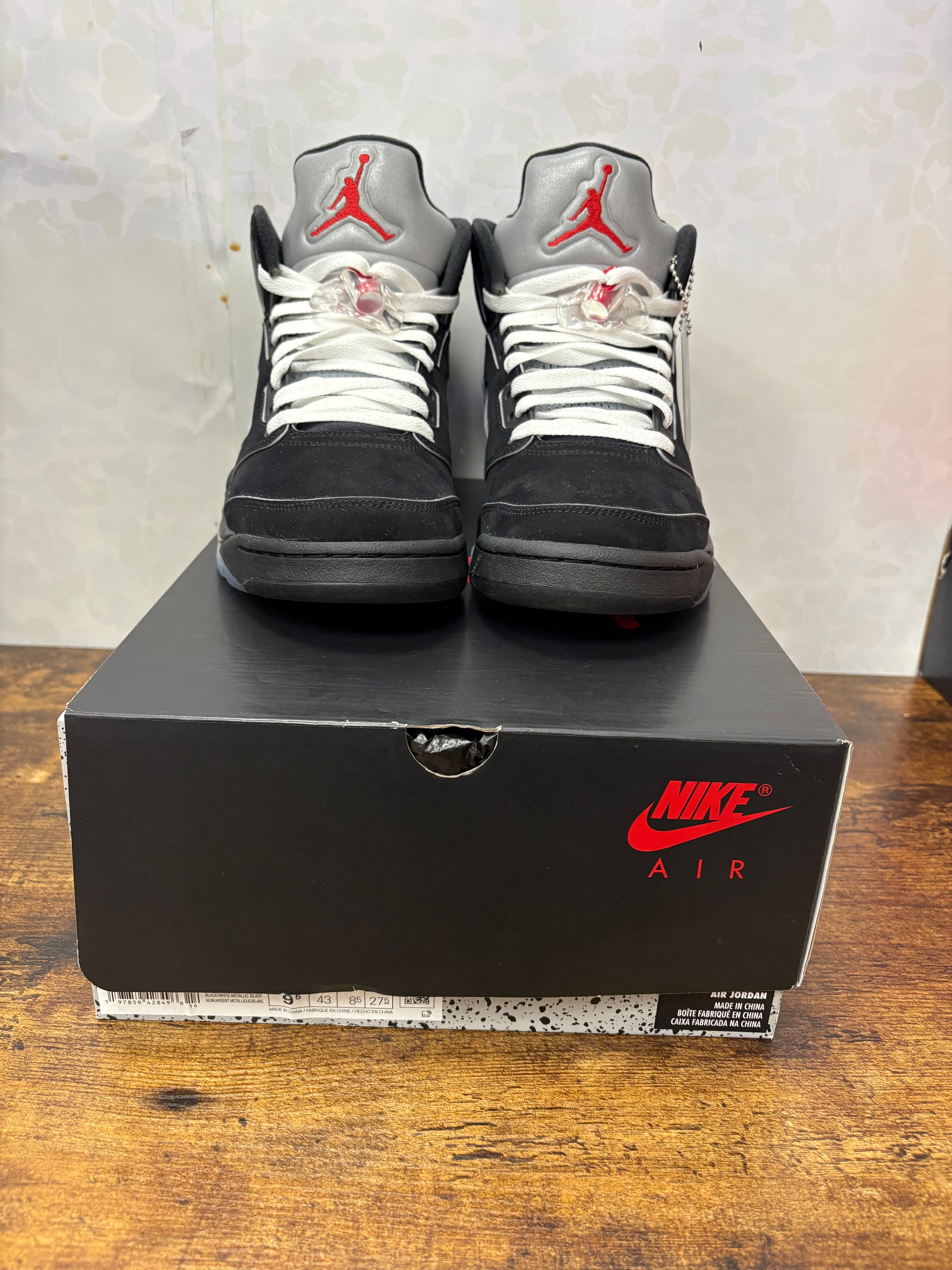 Jordan 5 “Black Metallic Reimagined” Preowned Size 9.5