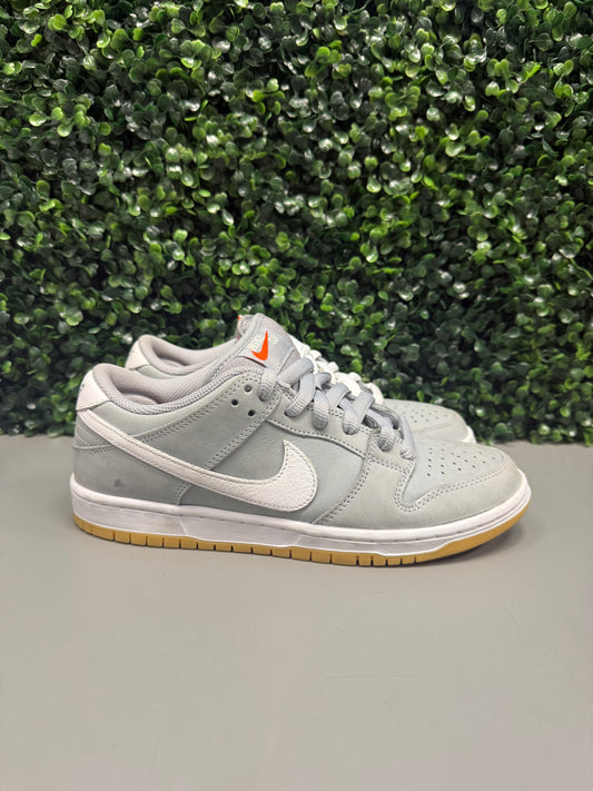 Nike SB Dunk Low "Grey Gum" Size 8 Preowned