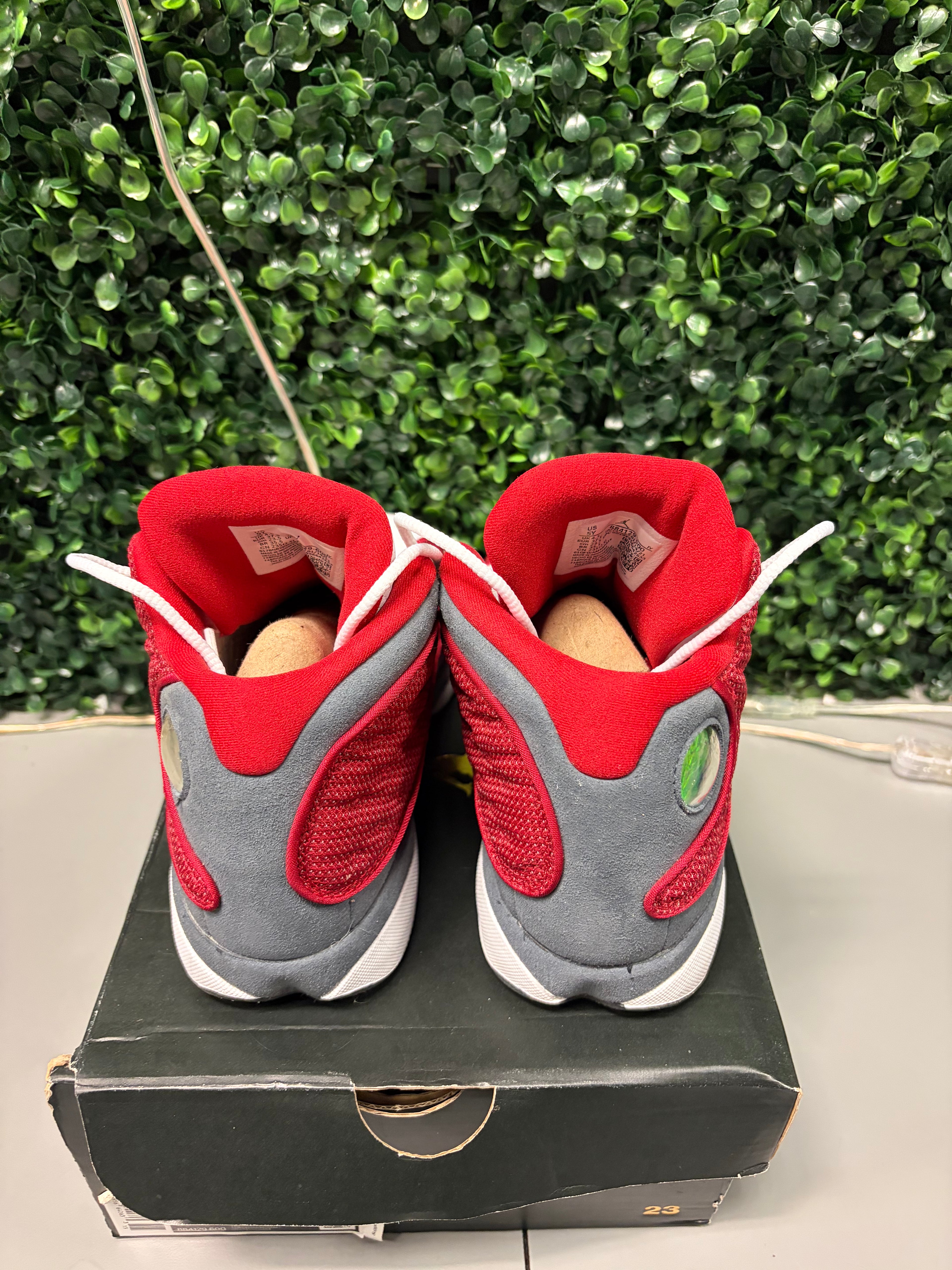Jordan 13 Retro "Gym Red Flint Grey" Size 5Y Preowned