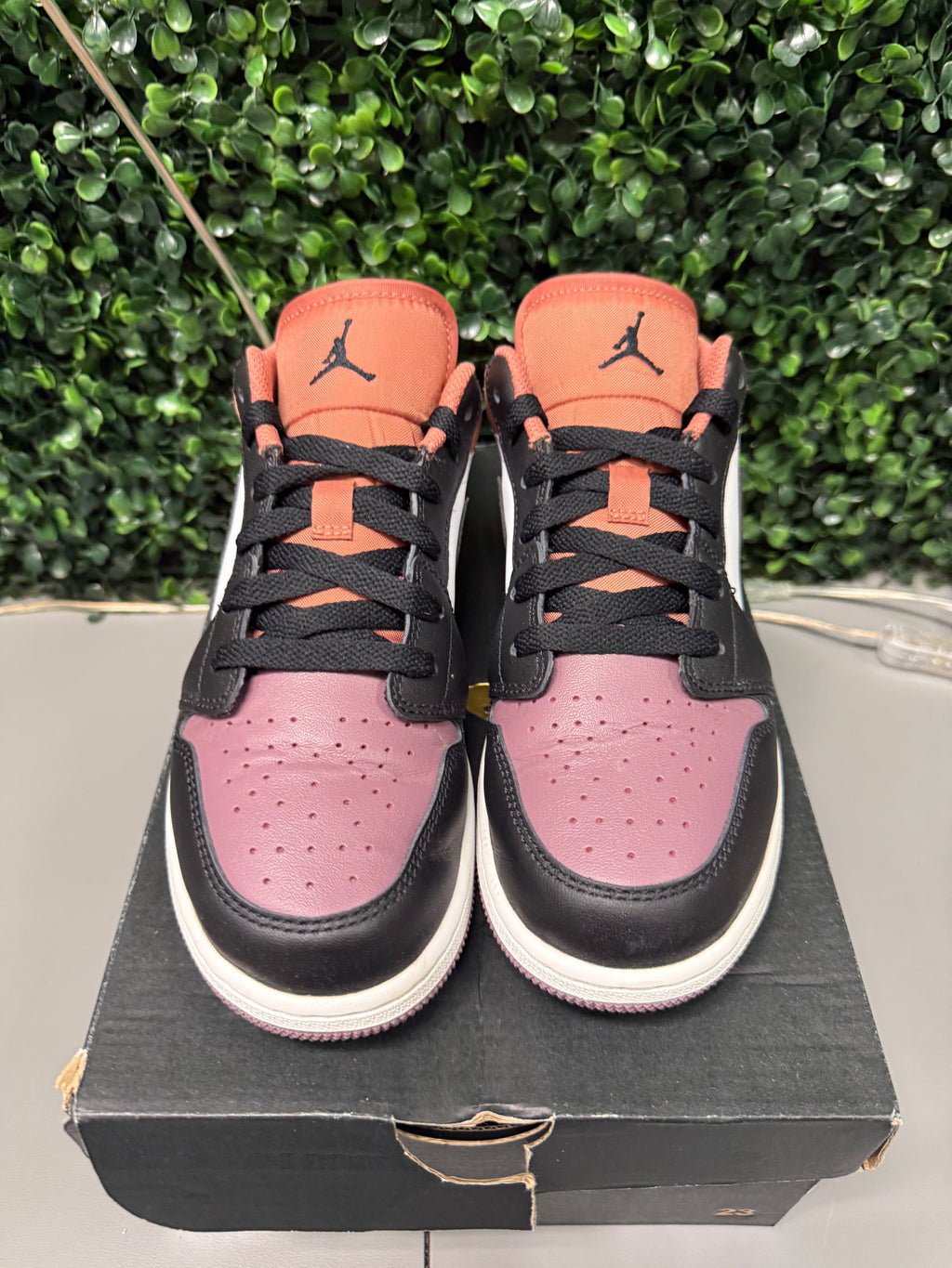 Jordan 1 Low "Orange Sky" Size 6.5Y Preowned