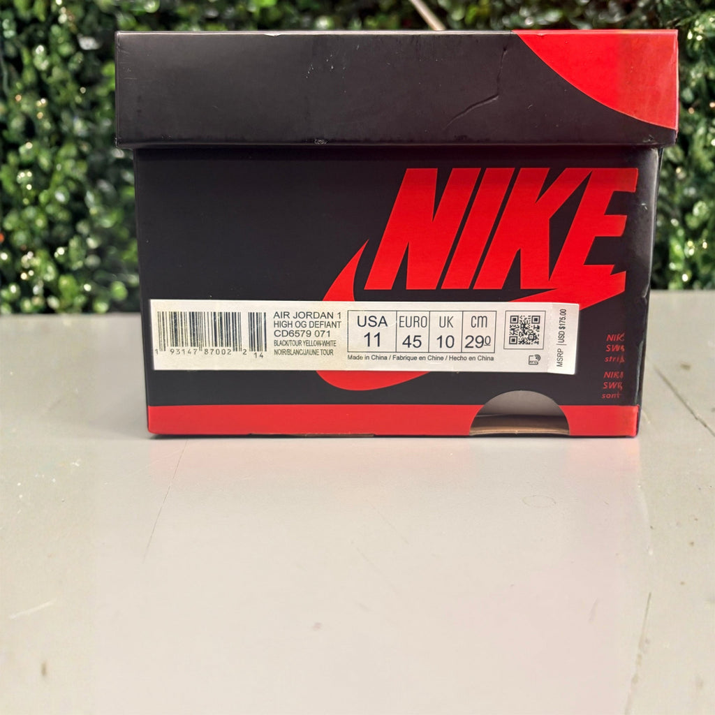 Jordan 1 Retro High "Defiant" Size 11 Preowned