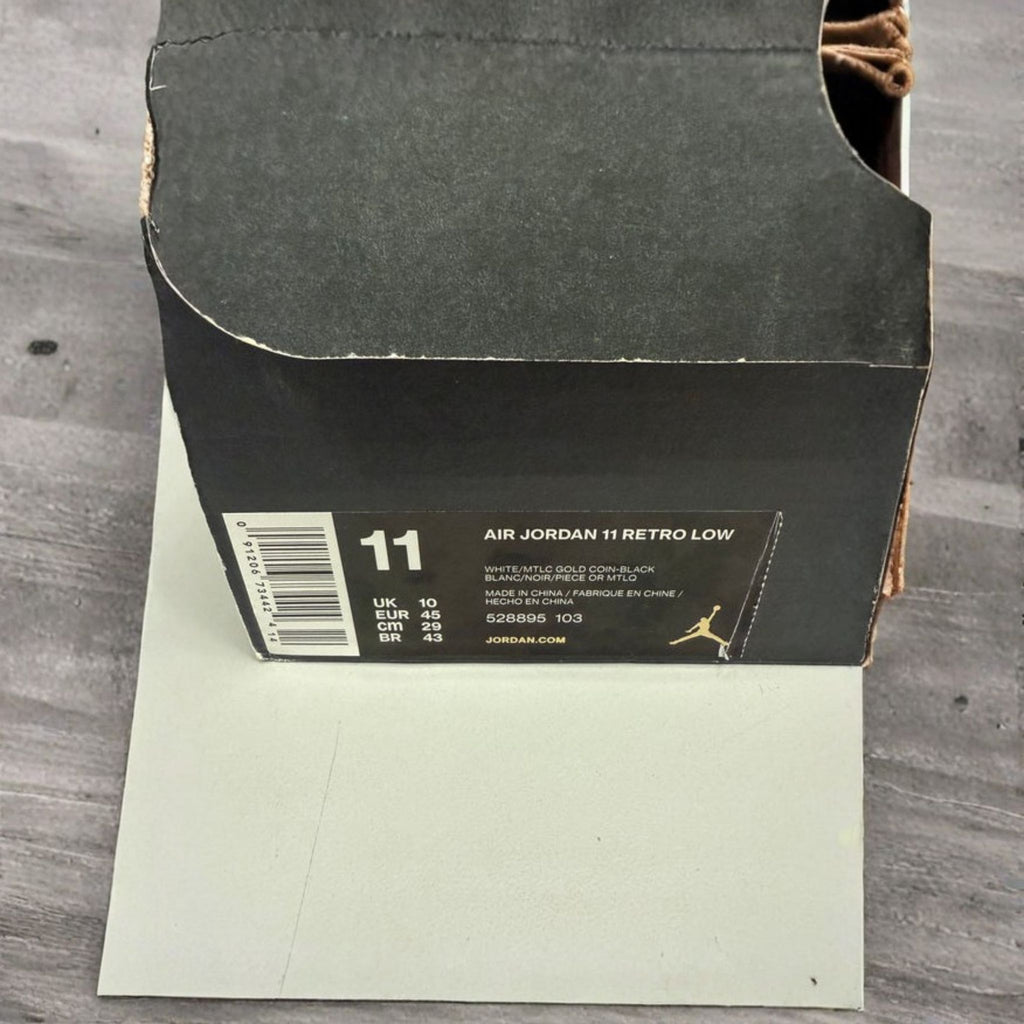 Jordan 11 Low "Closing Ceremony" Size 11 Preowned