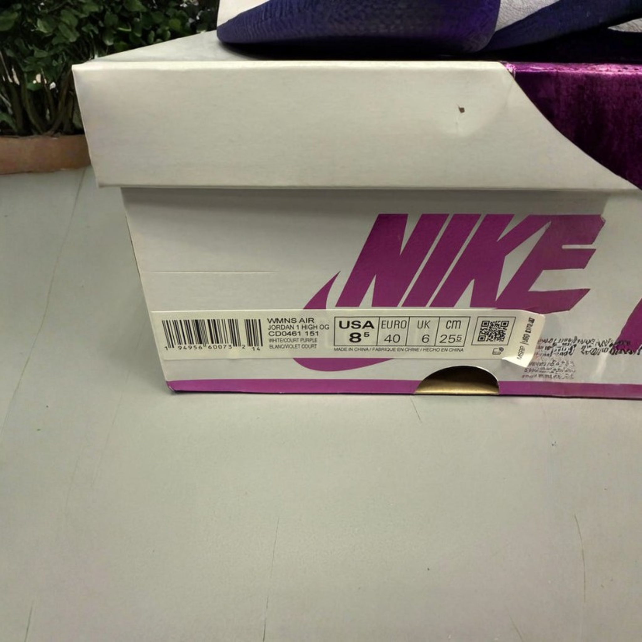 Jordan 1 High “Court Purple" Size 8.5 Preowned