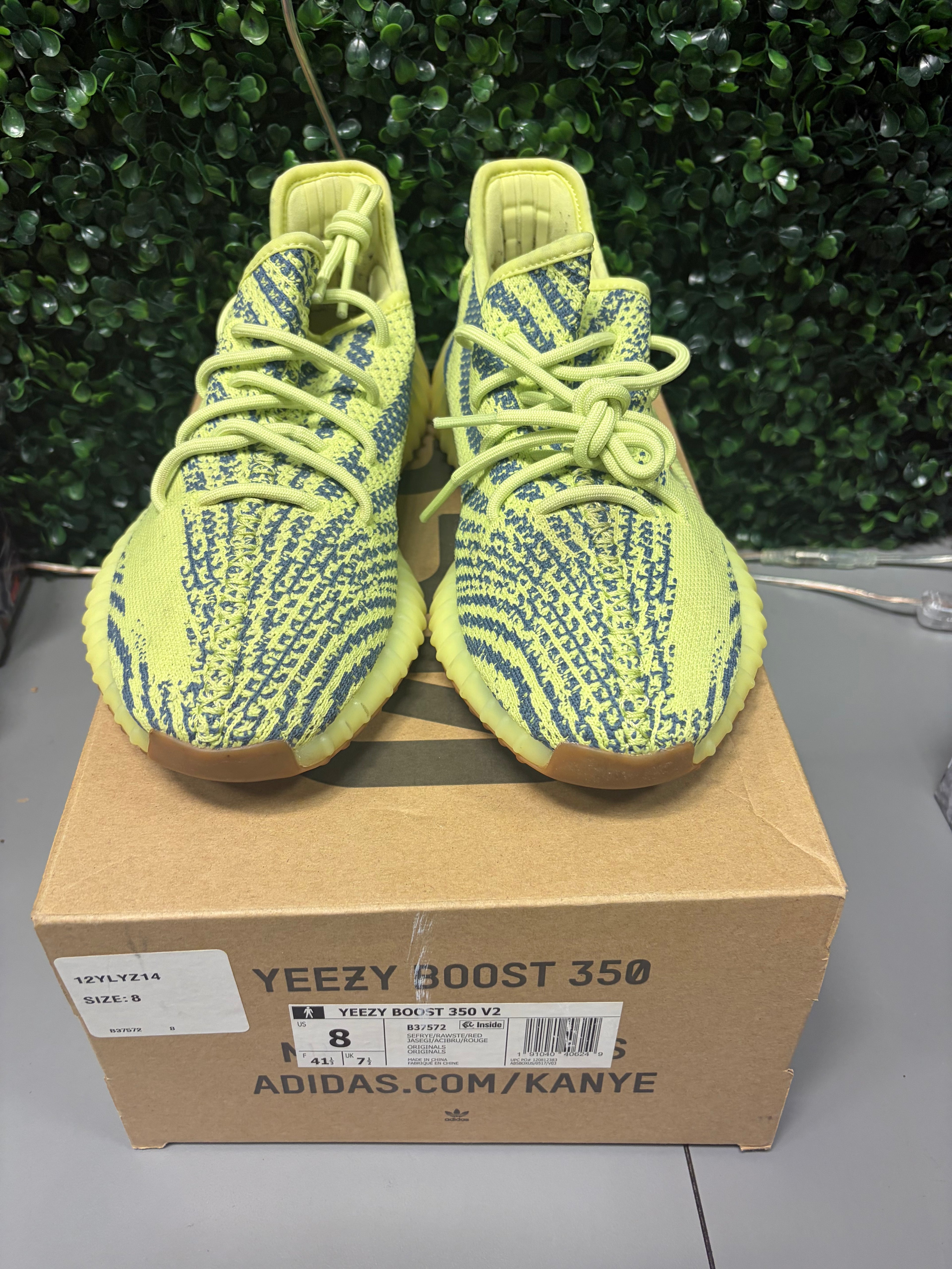 adidas Yeezy Boost 350 V2 "Semi Frozen Yellow" Size 8 Preowned