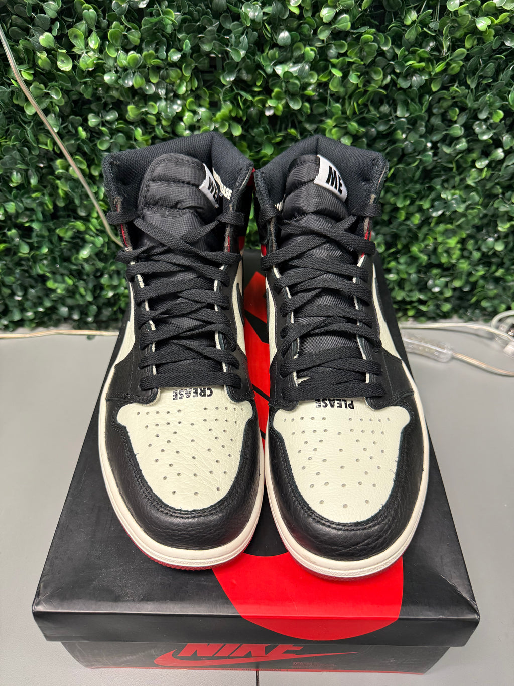 Jordan 1 Retro High "Not for Resale Varsity Red" Size 10.5 Great Condition