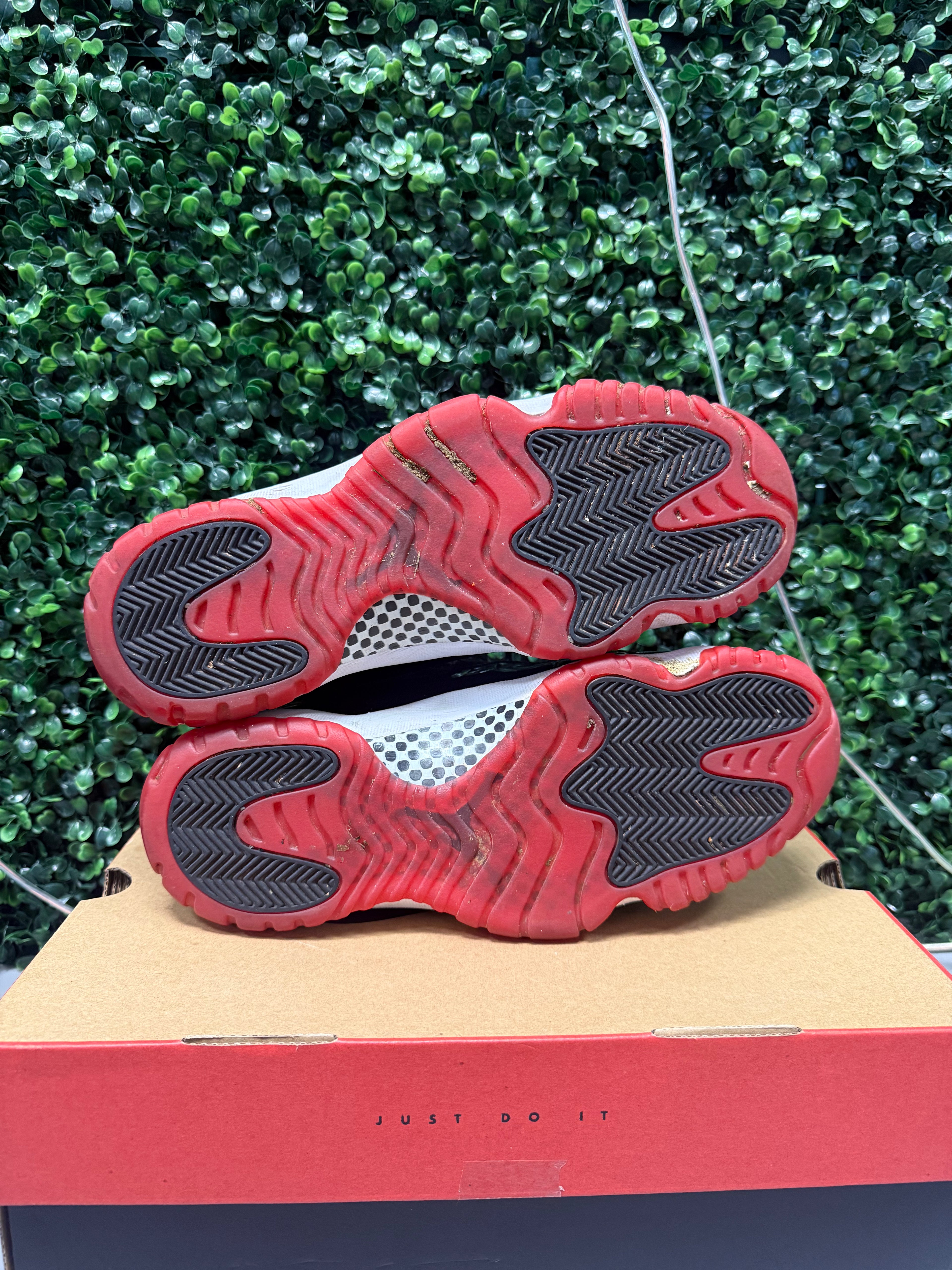 Jordan 11 High "Bred" Size 9.5 Preowned