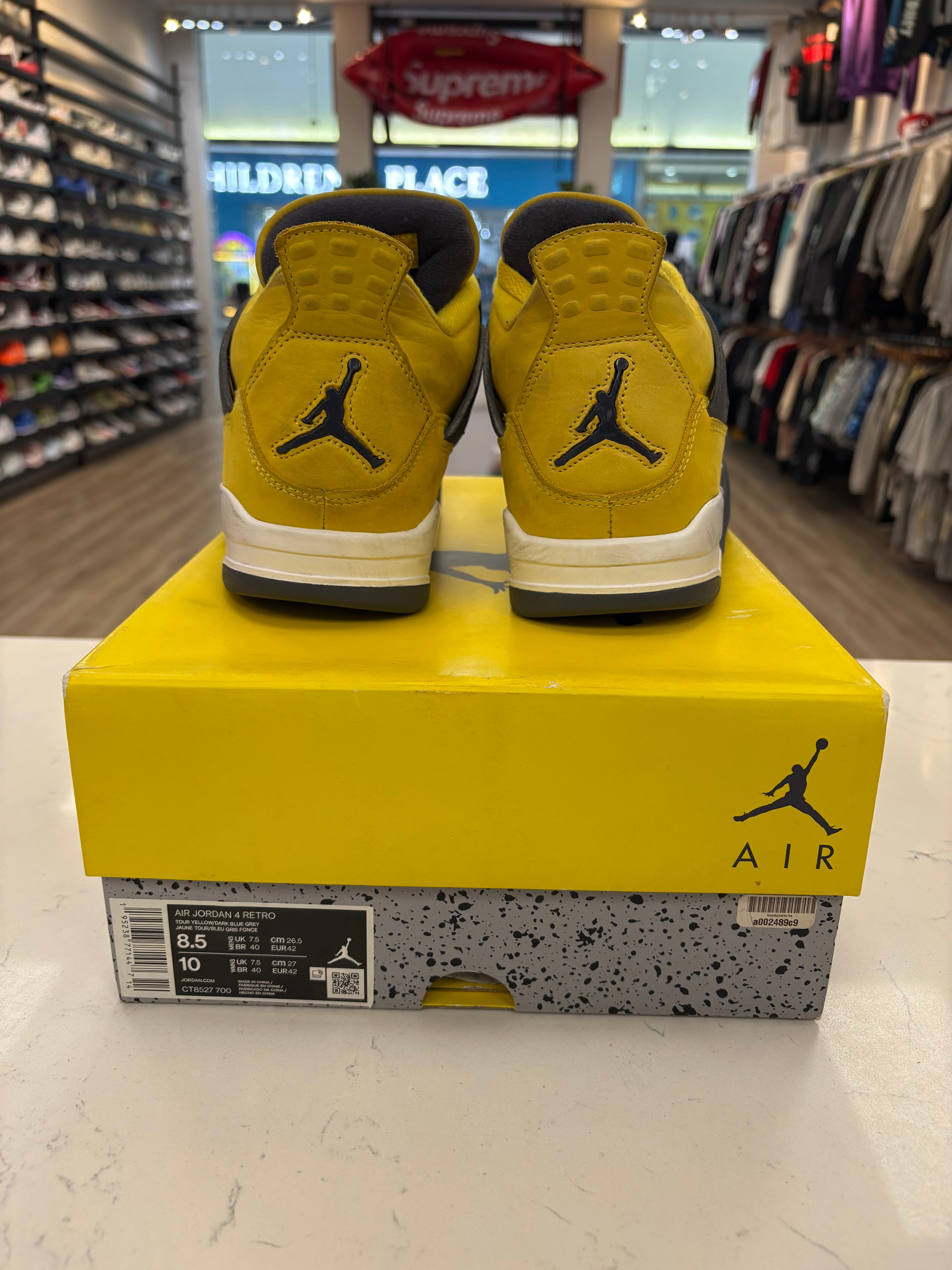 Jordan 4 “Lightning” Preowned Size 8.5