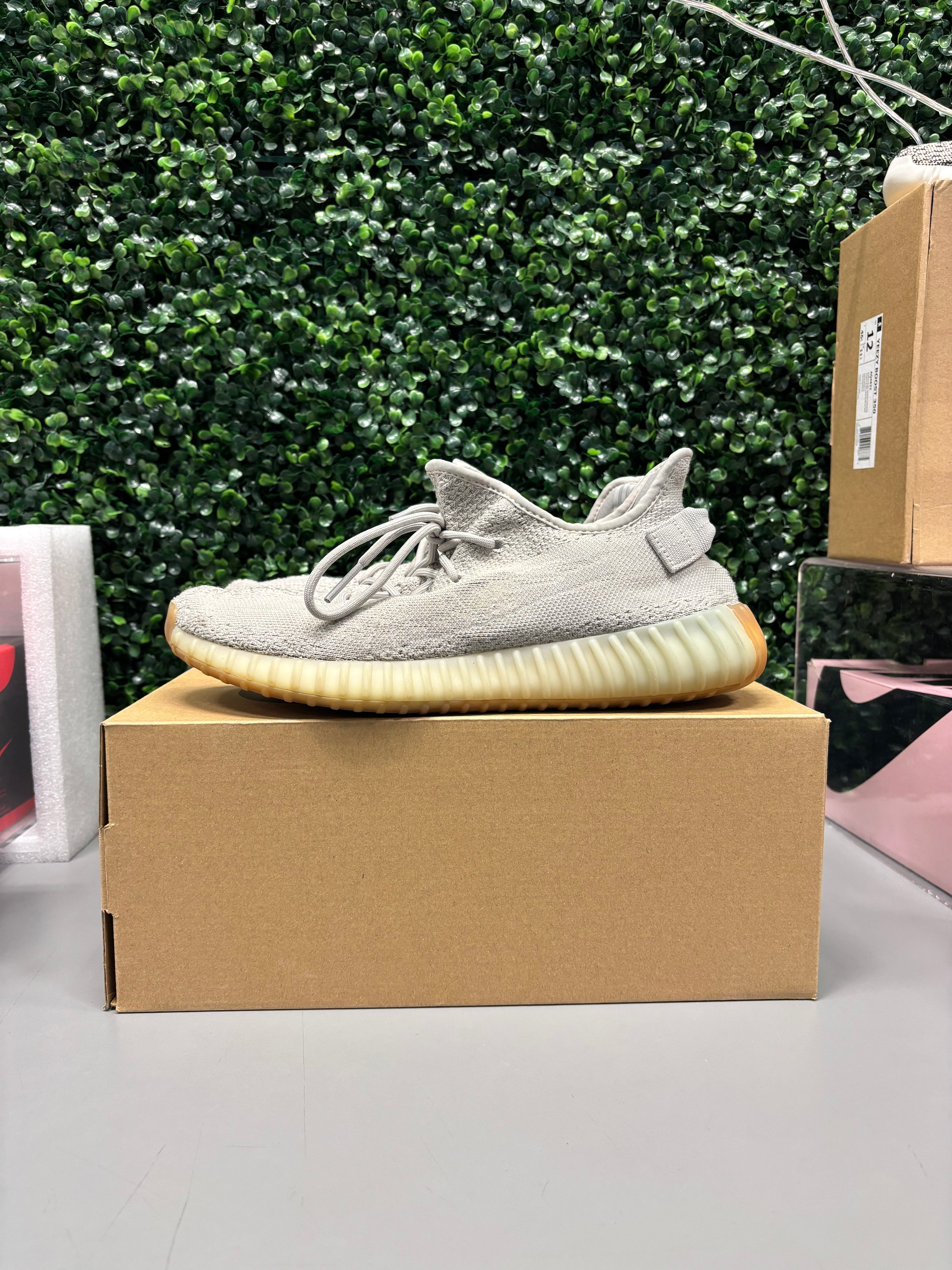 Yeezy Boost 350 V2 "Sesame" Size 10.5 Preowned