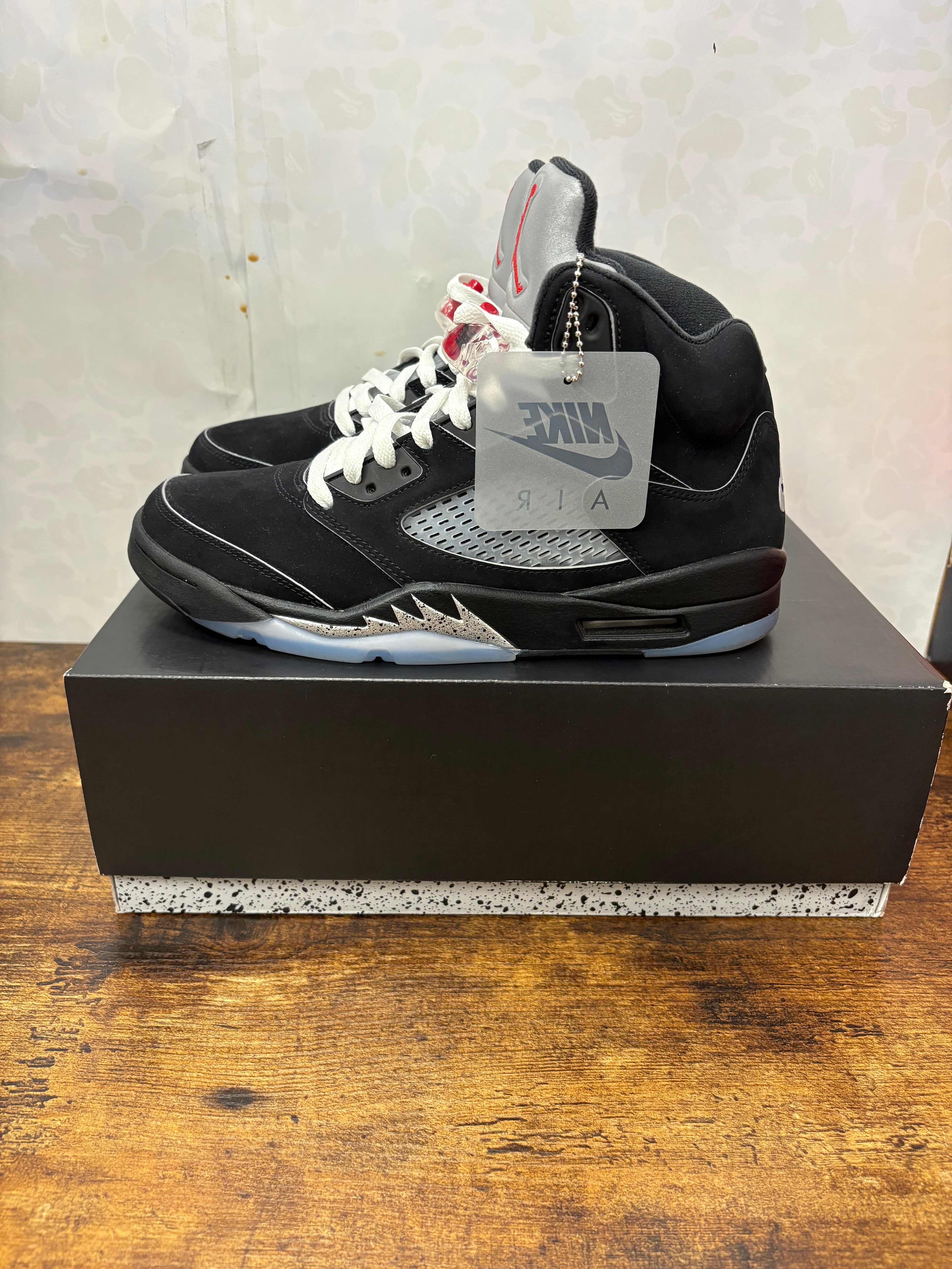 Jordan 5 “Black Metallic Reimagined” Preowned Size 9.5