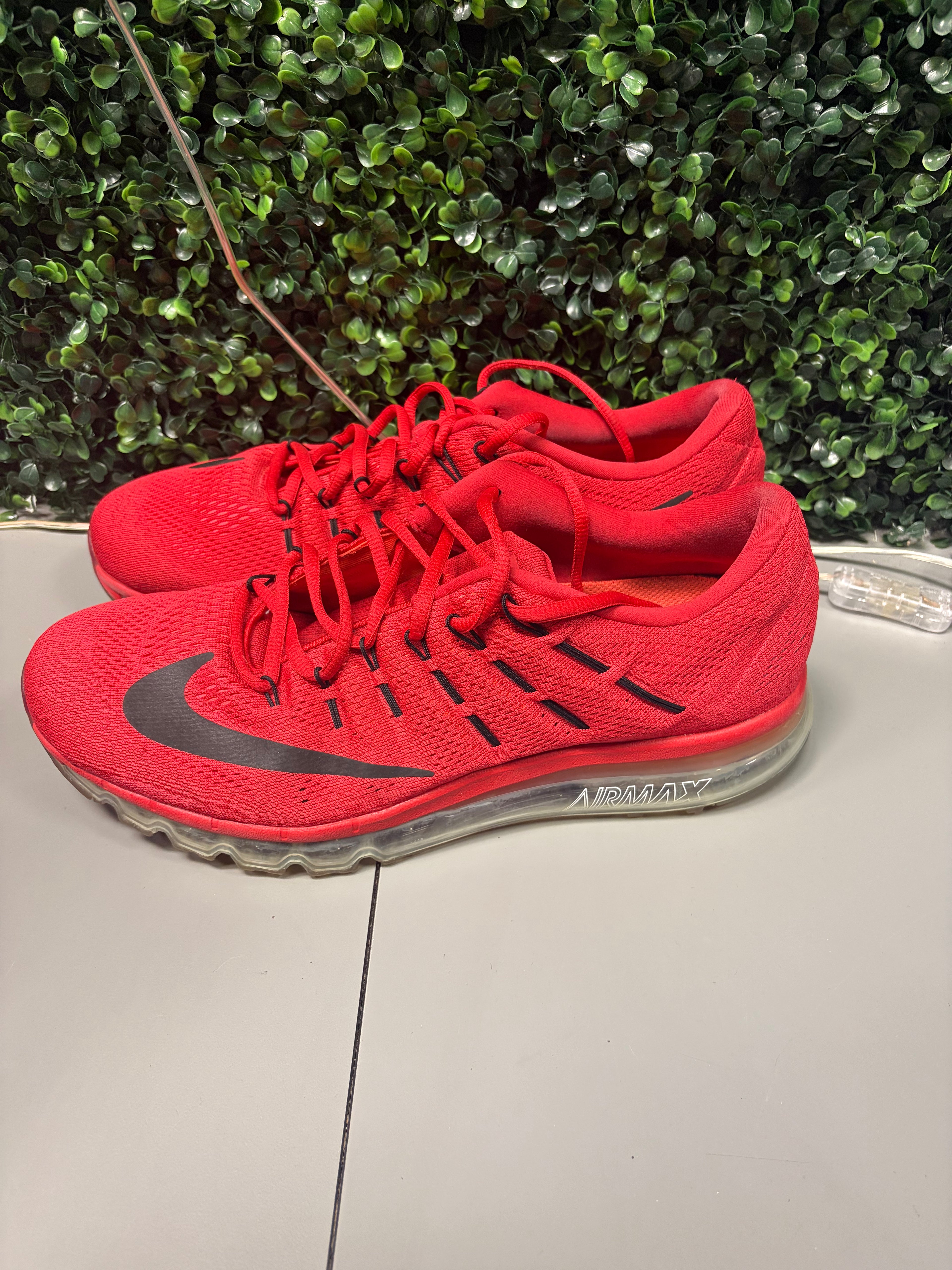 Nike Air Max 2016 "Red" Size 13 Preowned