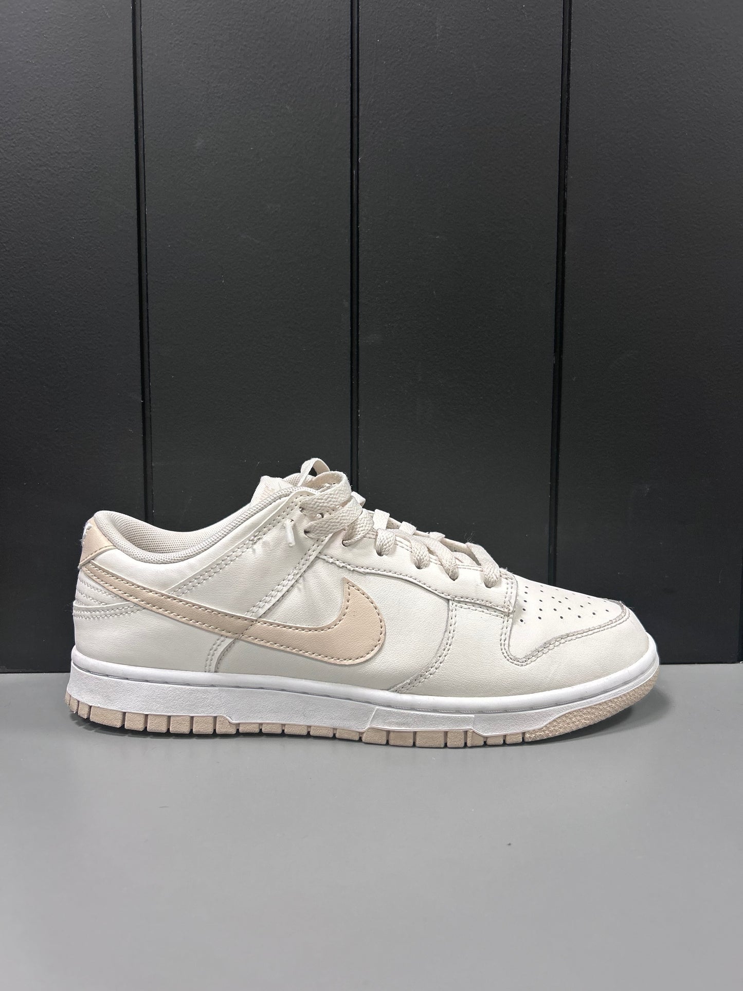 Nike Dunk Low "Phantom Sanddrift" Size 8.5 Pre-Owned