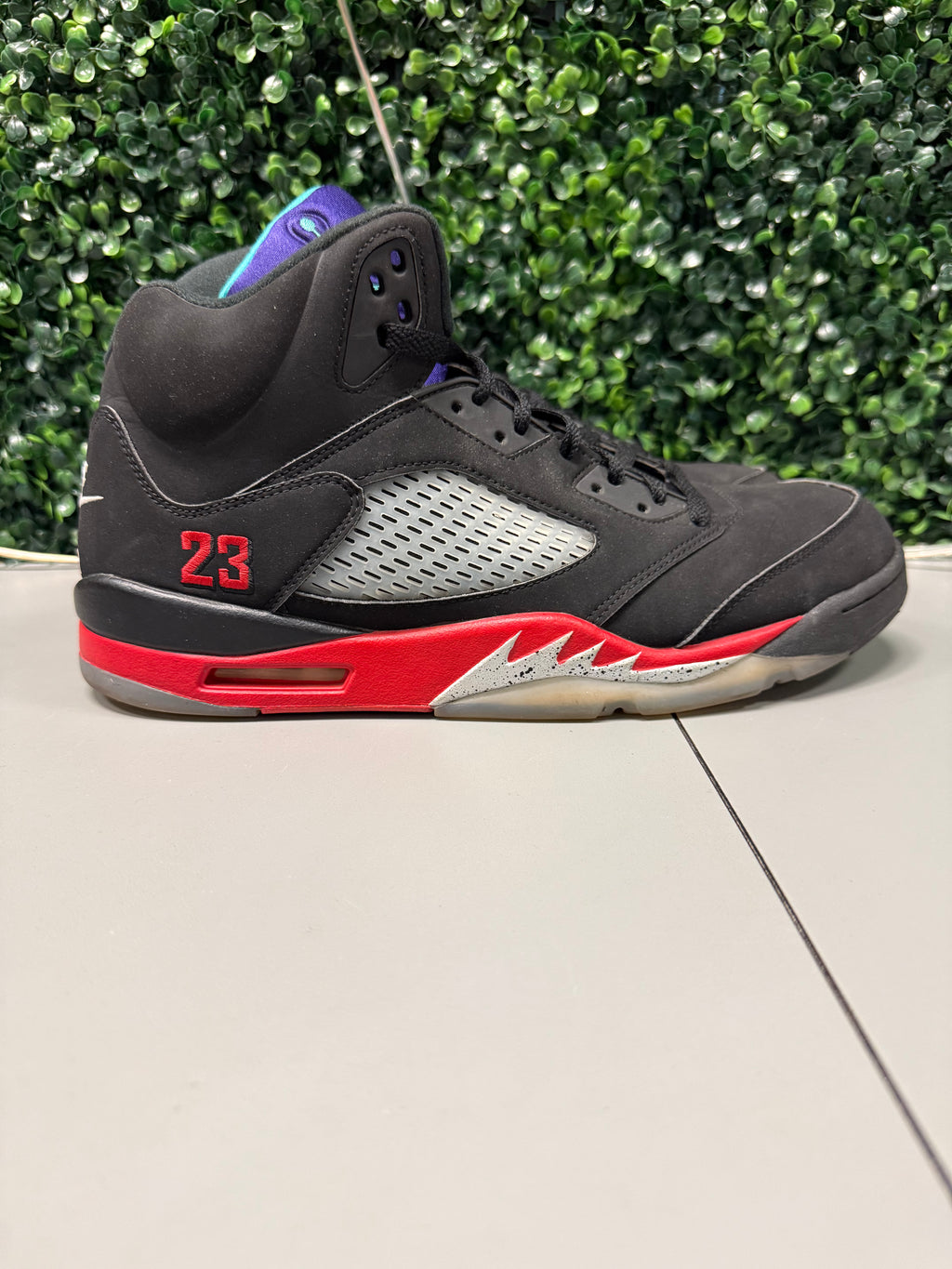 Jordan 5 "Top 3" Size 13 Preowned