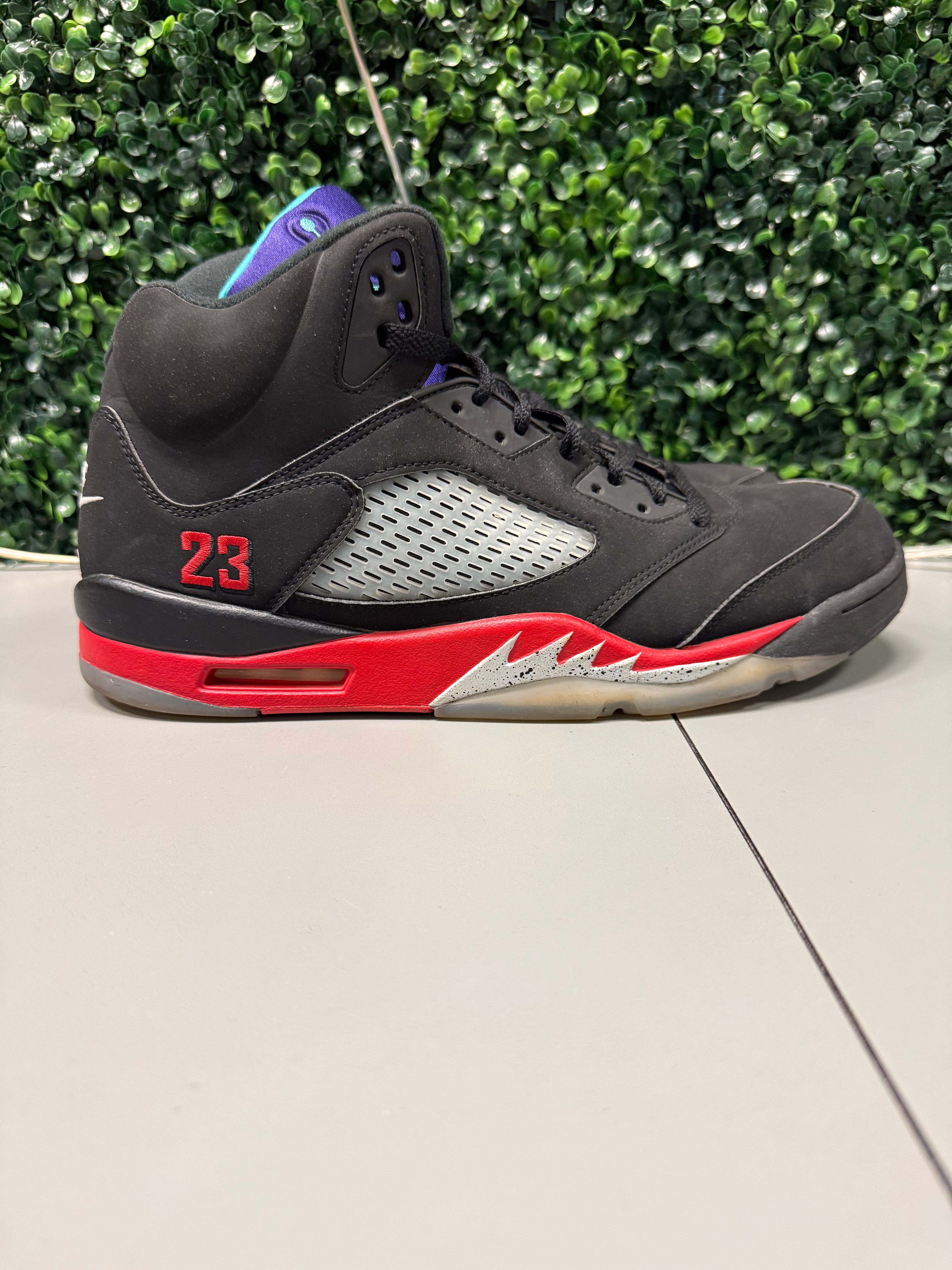 Jordan 5 "Top 3" Size 13 Preowned