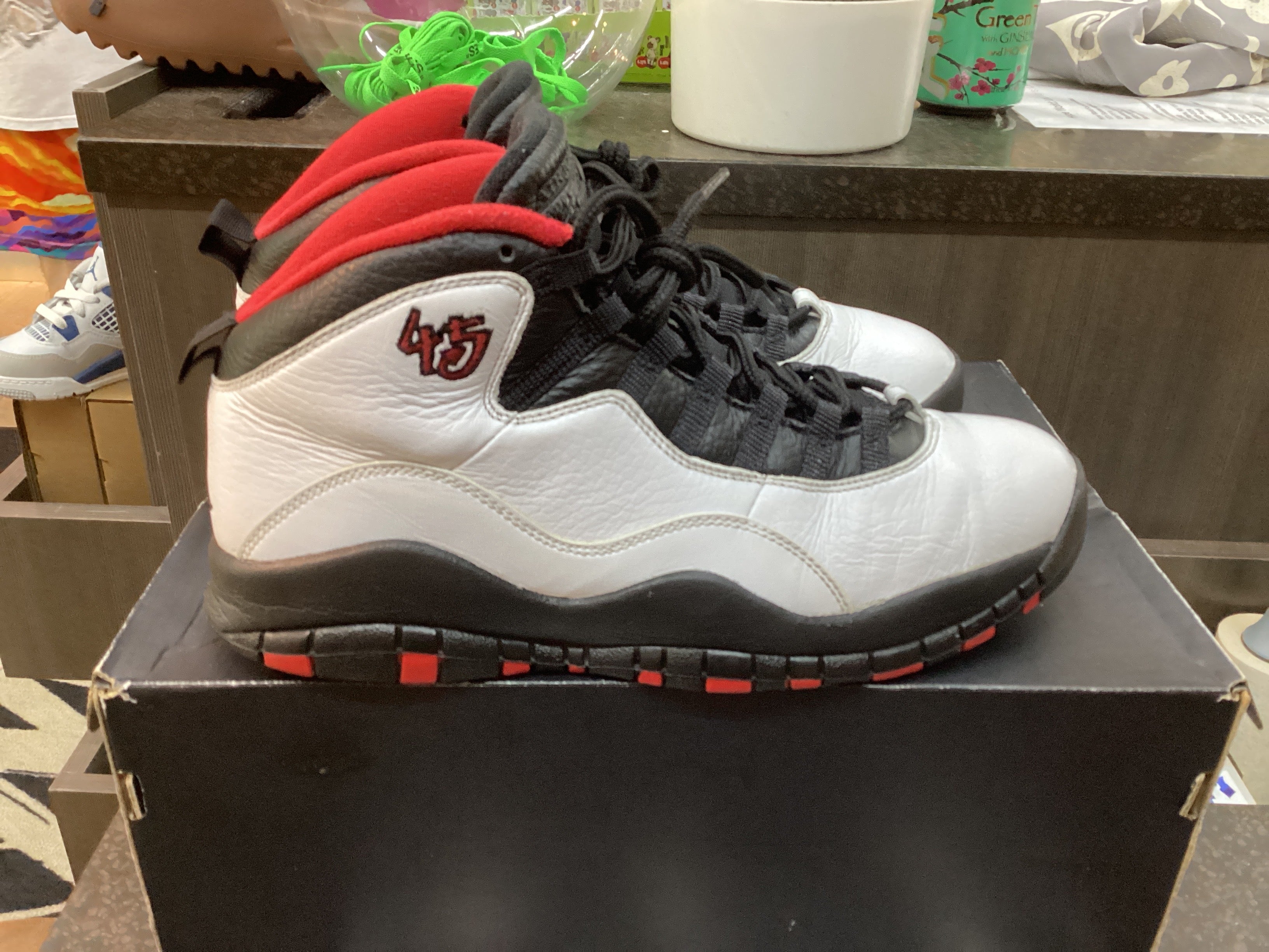 JORDAN 10 “DOUBLE NICKEL” Size 9.5 Pre Owned