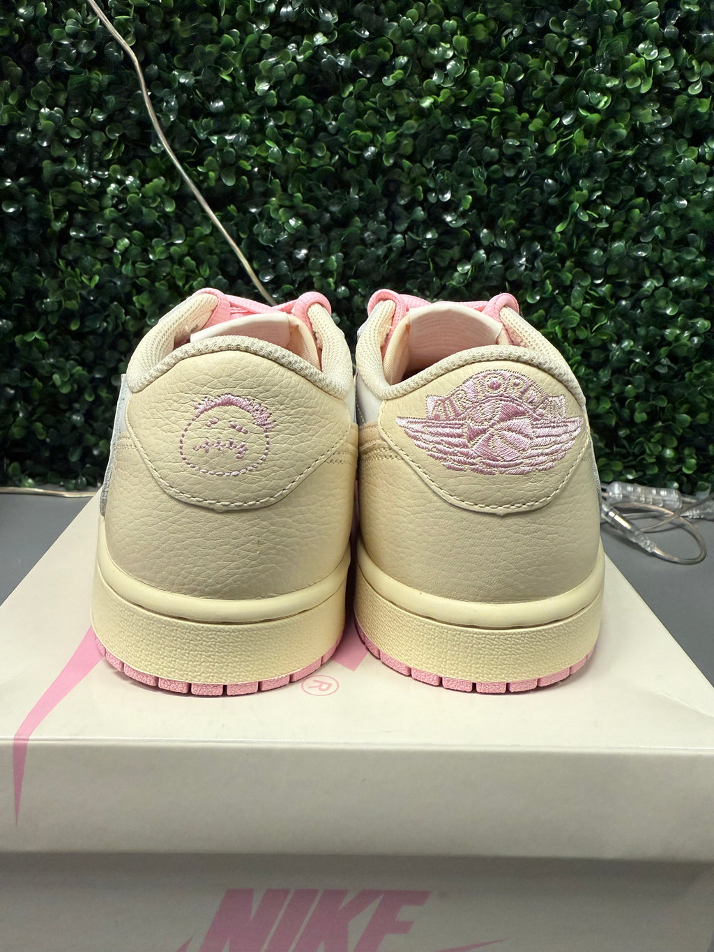 Jordan 1 Low X Travis Scott "Shy Pink" Size 7.5 Worn 1x