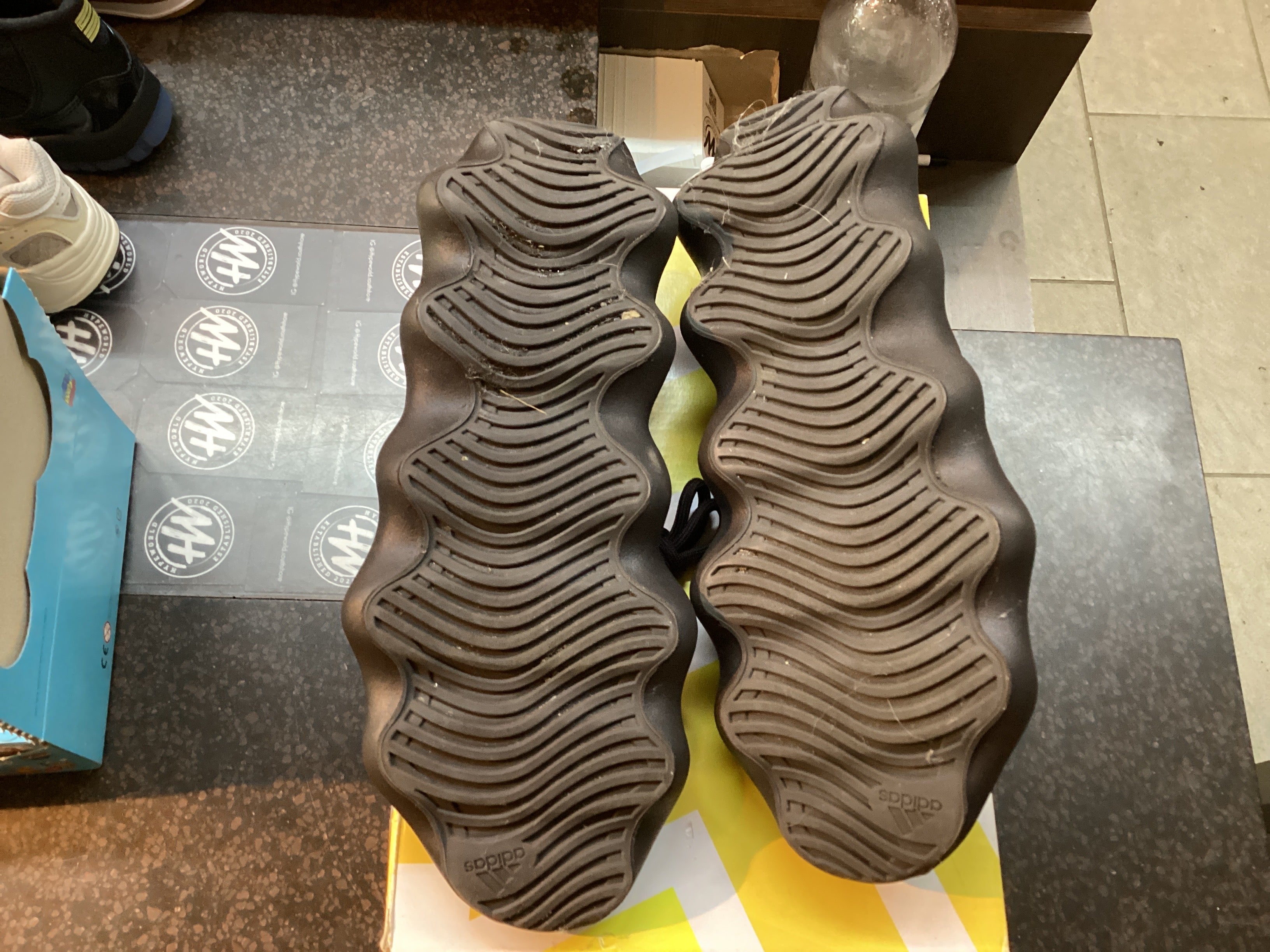 Yeezy 450 “Utility Black” Preowned Size 11 Rep Box