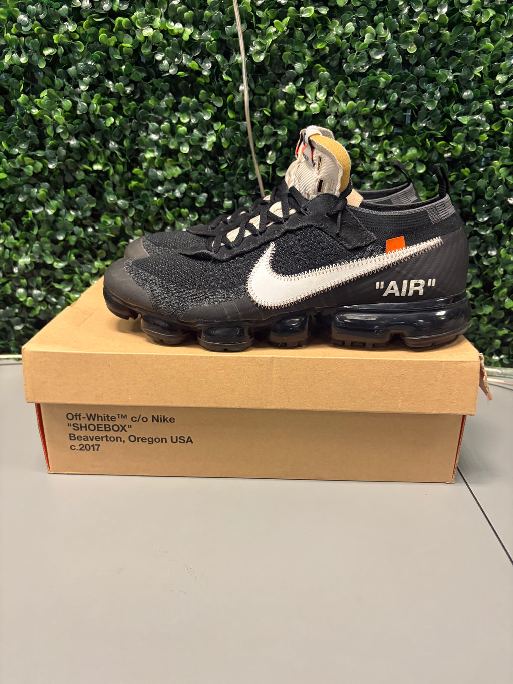 Nike Air VaporMax "Off-White" Size 11.5 Preowned #2
