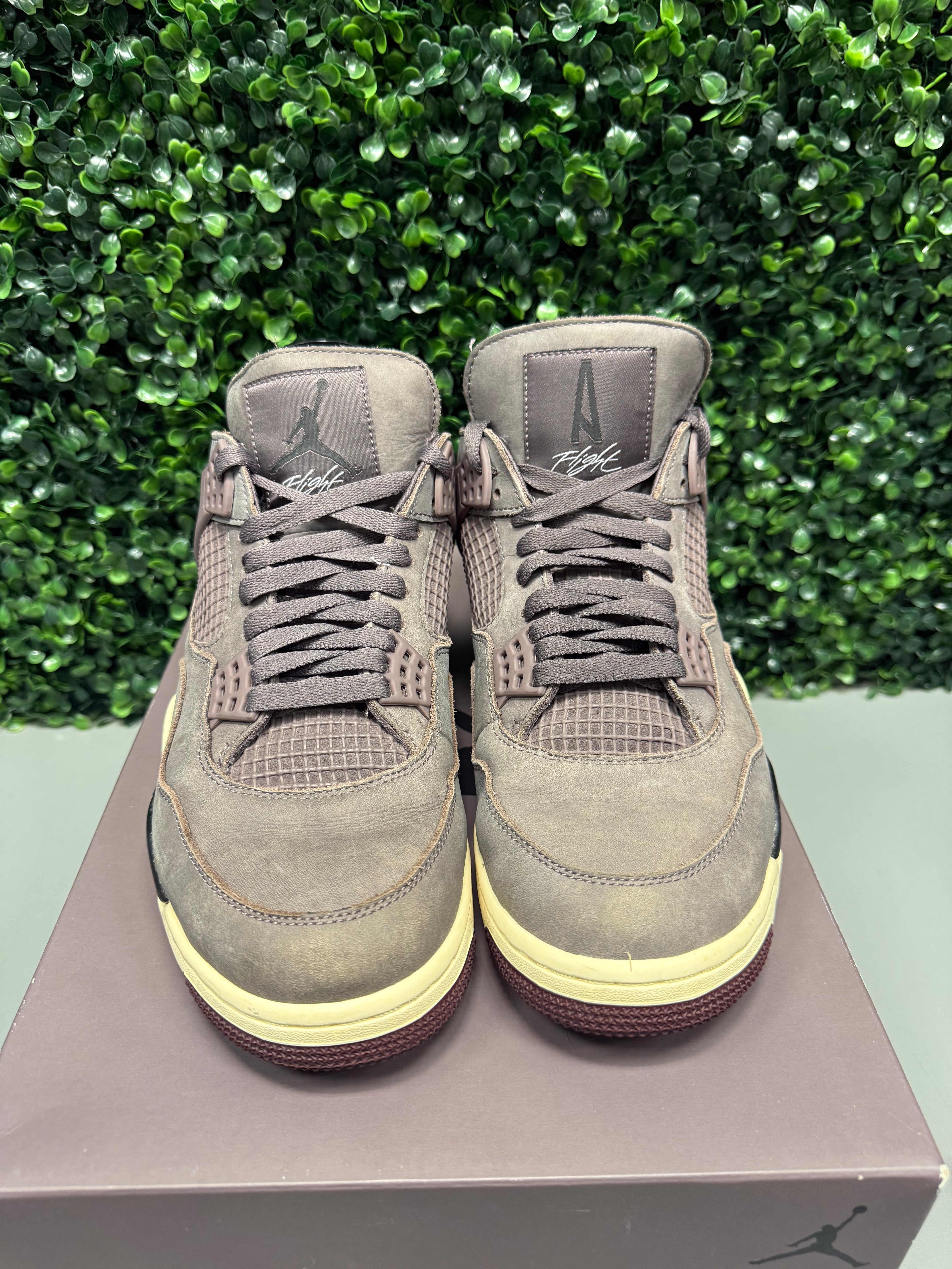 Jordan 4 X A Ma Maniere "Violet Ore" Size 10 Preowned