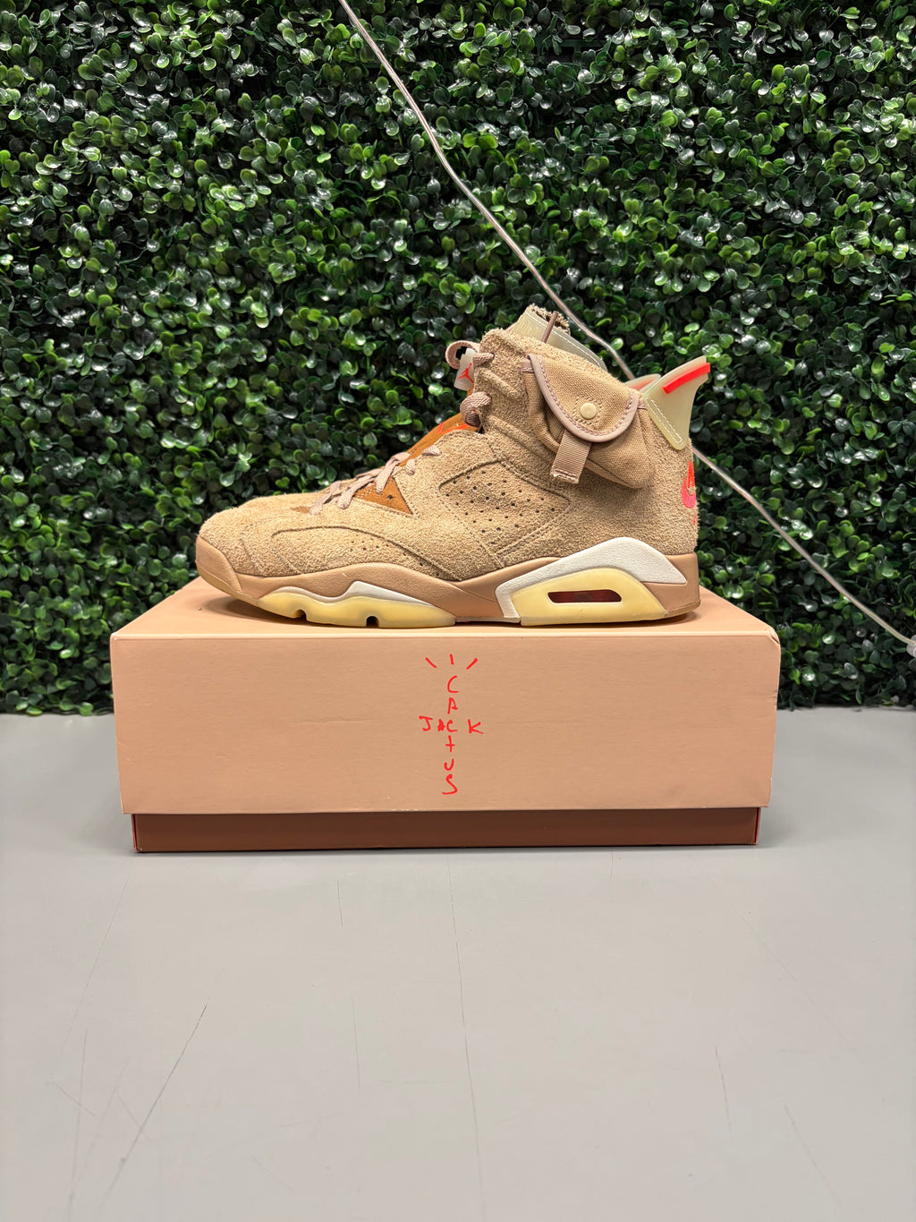 Jordan 6 Retro Travis Scott "British Khaki" Size 10 Preowned #2