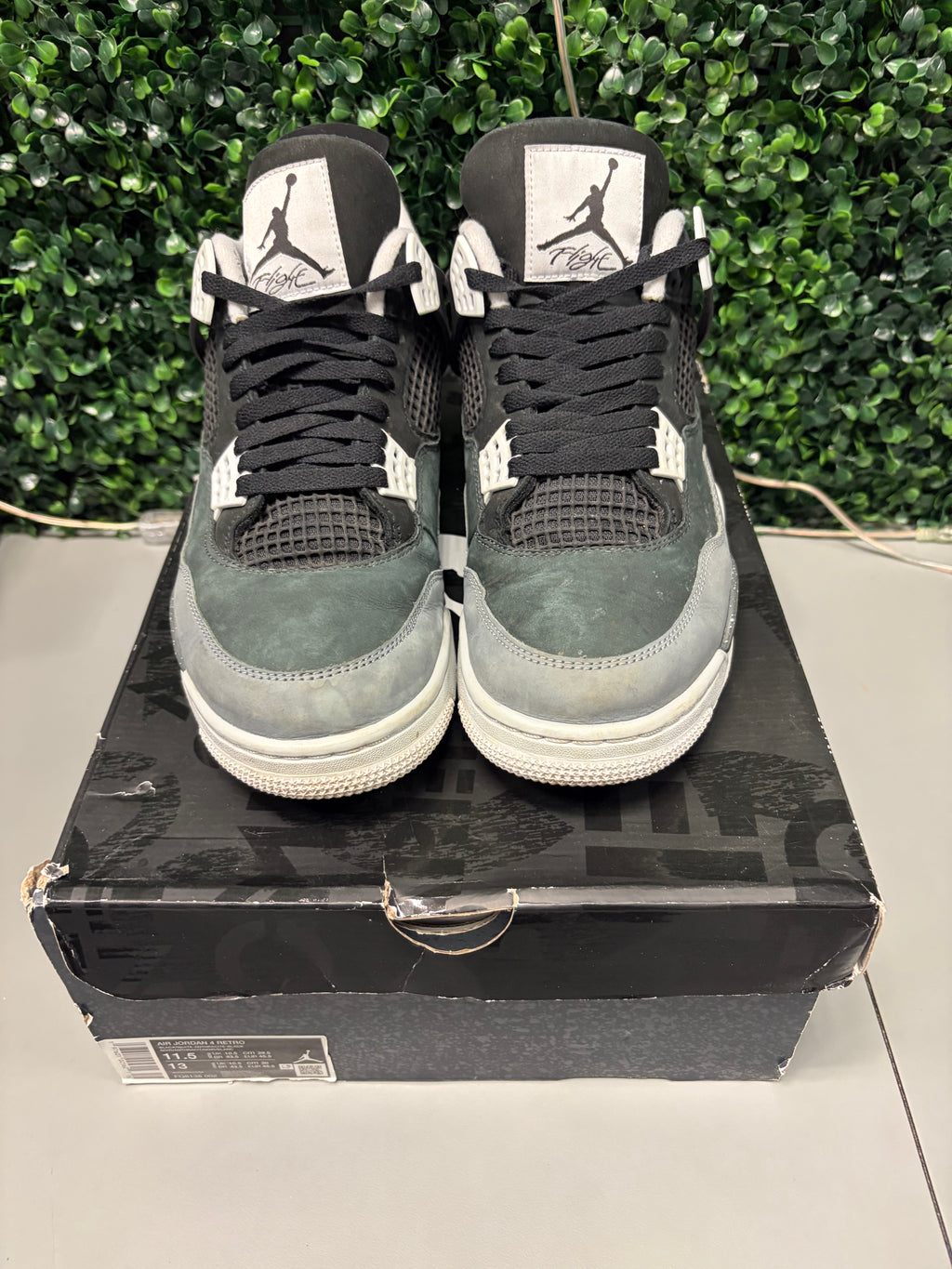 Jordan 4 Retro "Fear" (2024) Size 11.5 Preowned