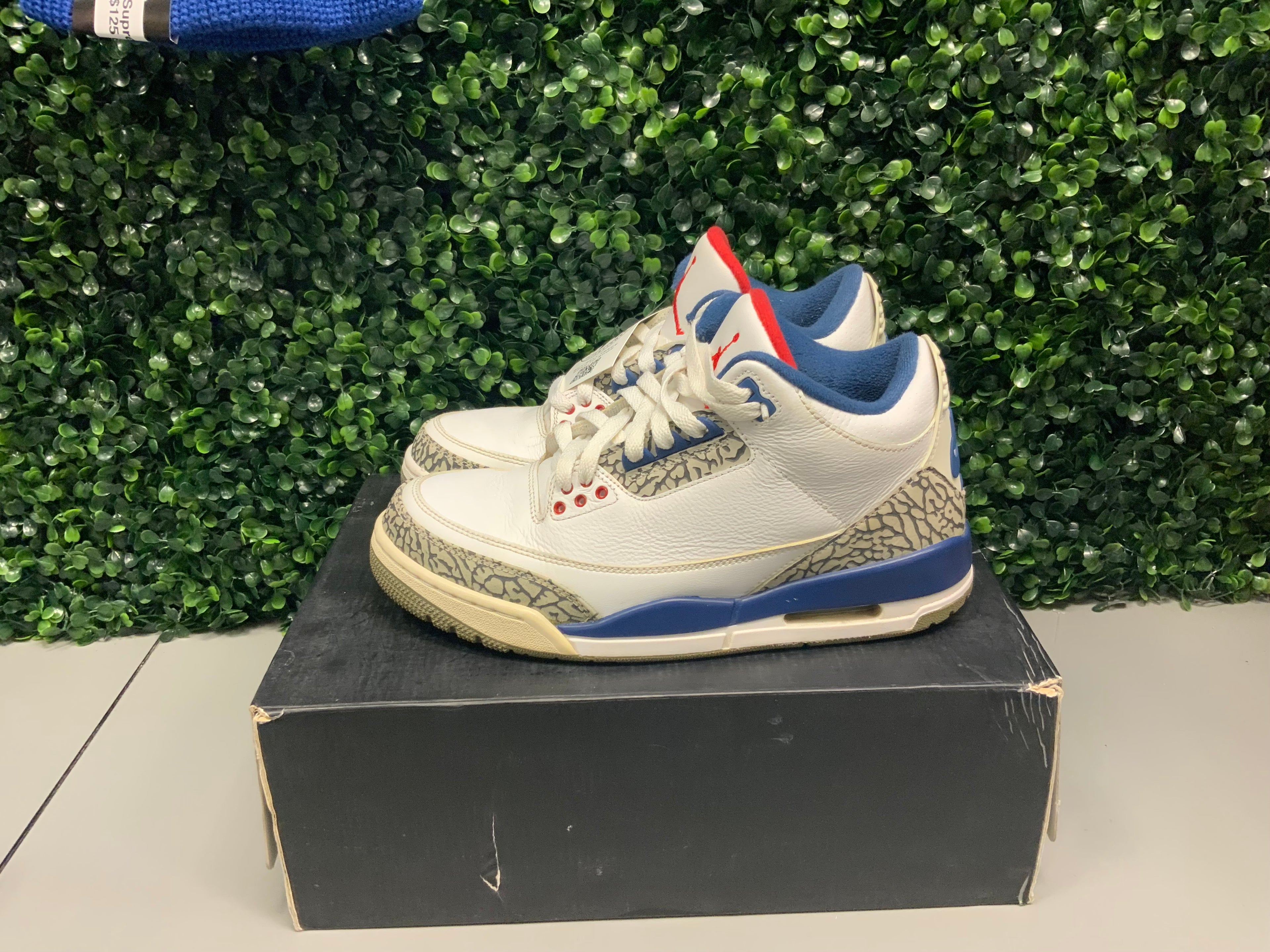 Jordan 3 "True Blue" Size 8 Preowned