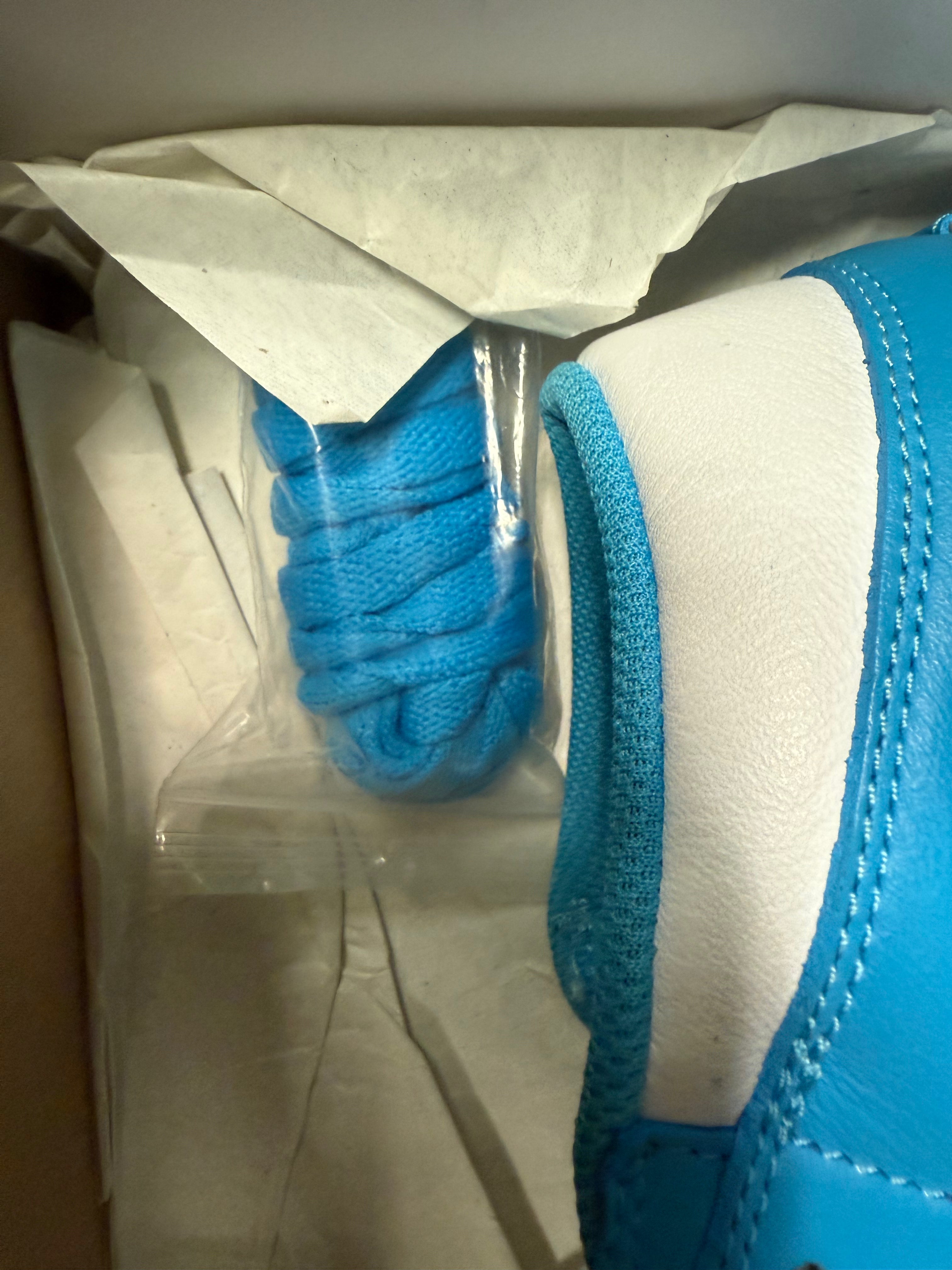 Jordan 1 High OG “UNC 2015” Size 11 Preowned