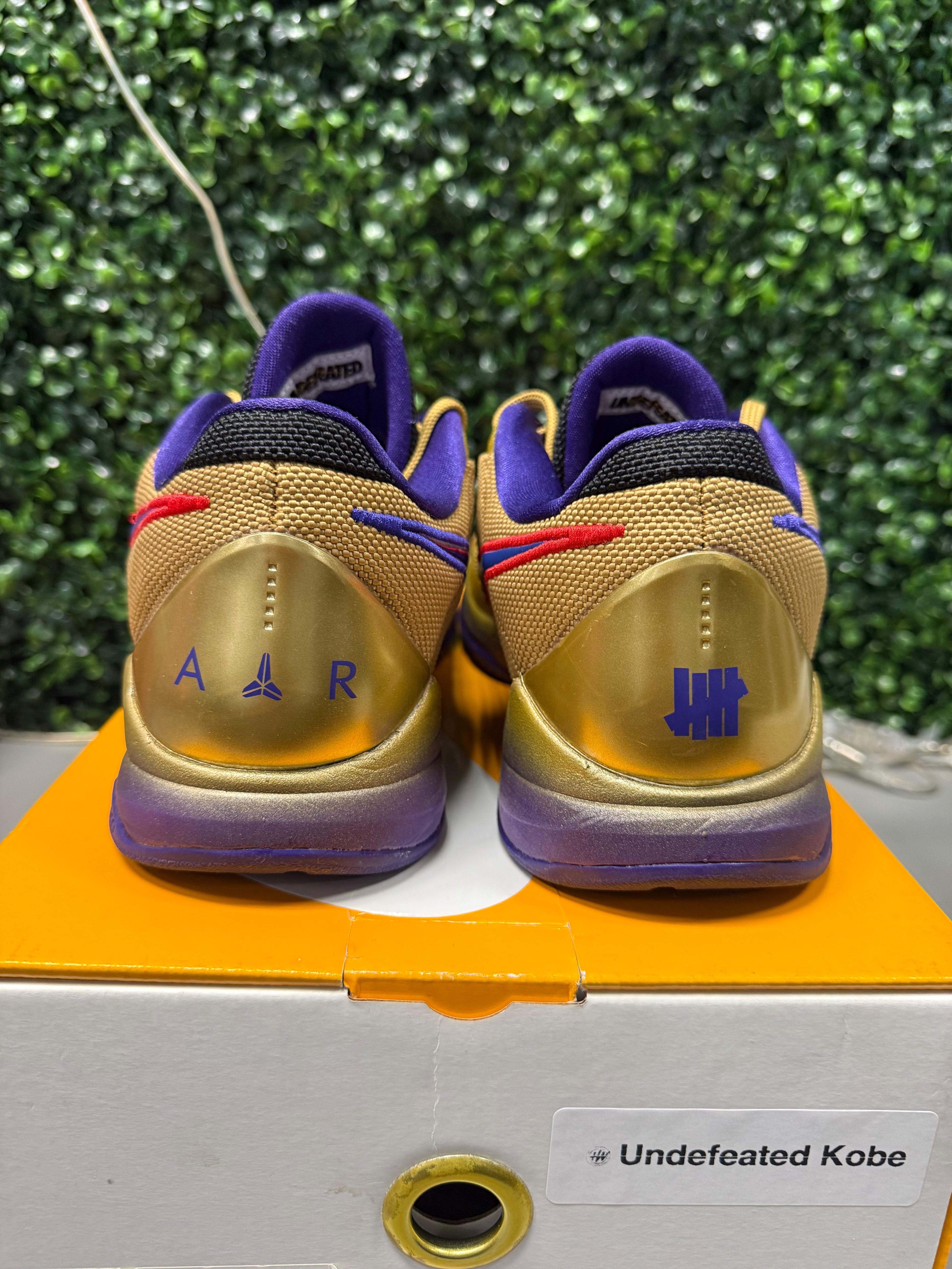 Nike Kobe 5 Protro "Undefeated Hall of Fame" Size 10.5 Preowned