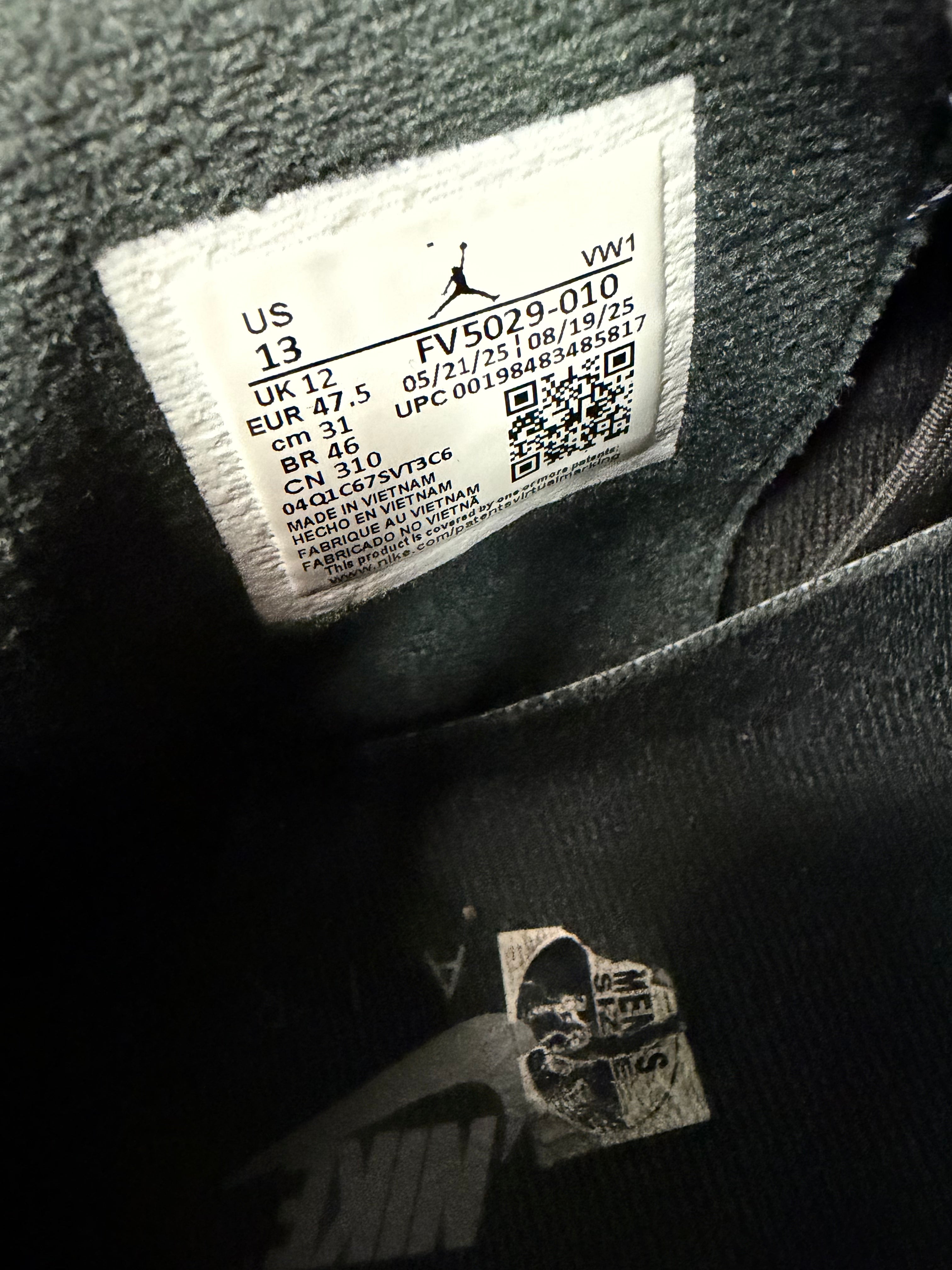 Jordan 4 Retro "Black Cat" Size 13 Preowned