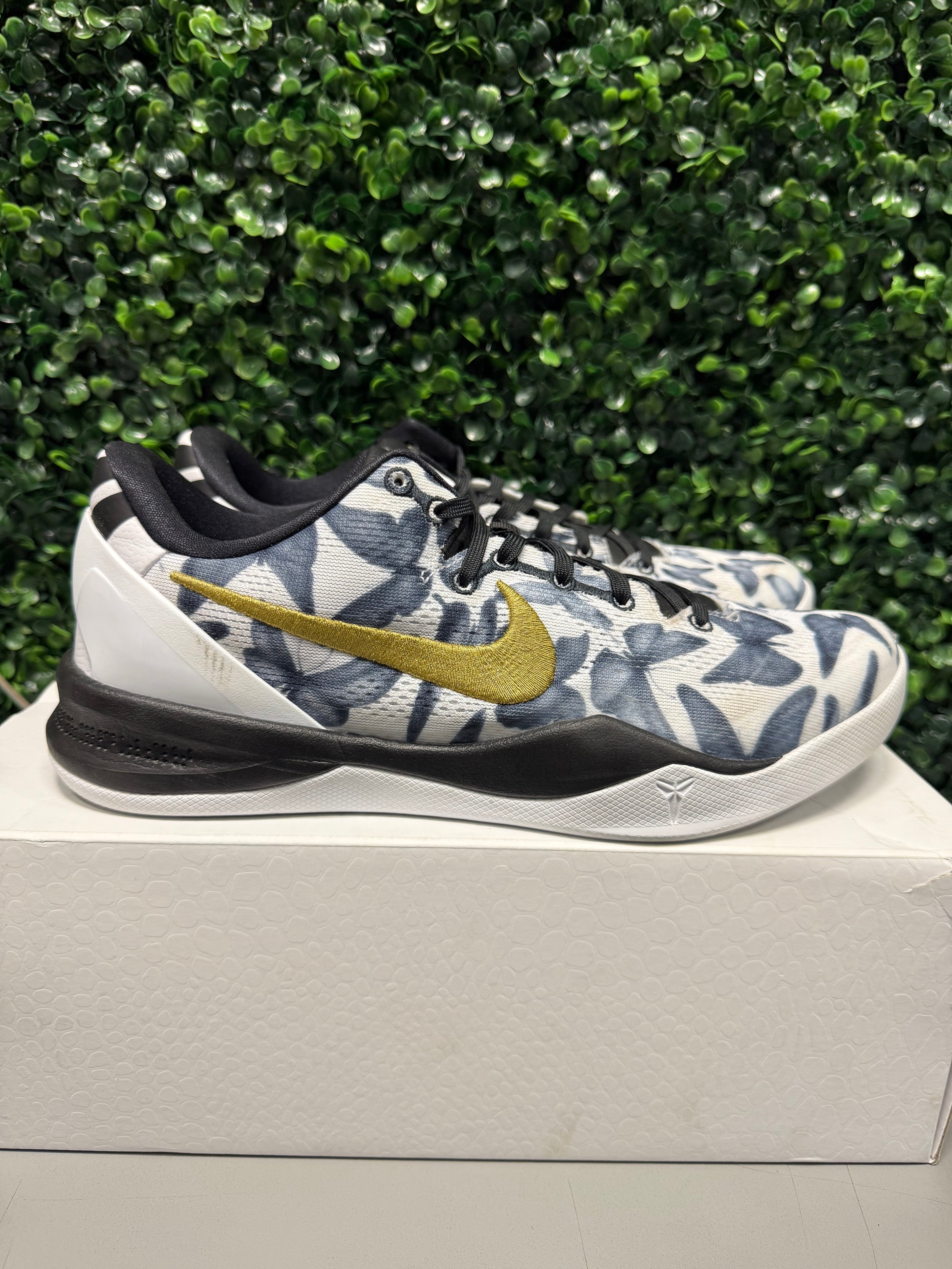 Nike Kobe 8 Protro "Mambacita" Size 10 Preowned