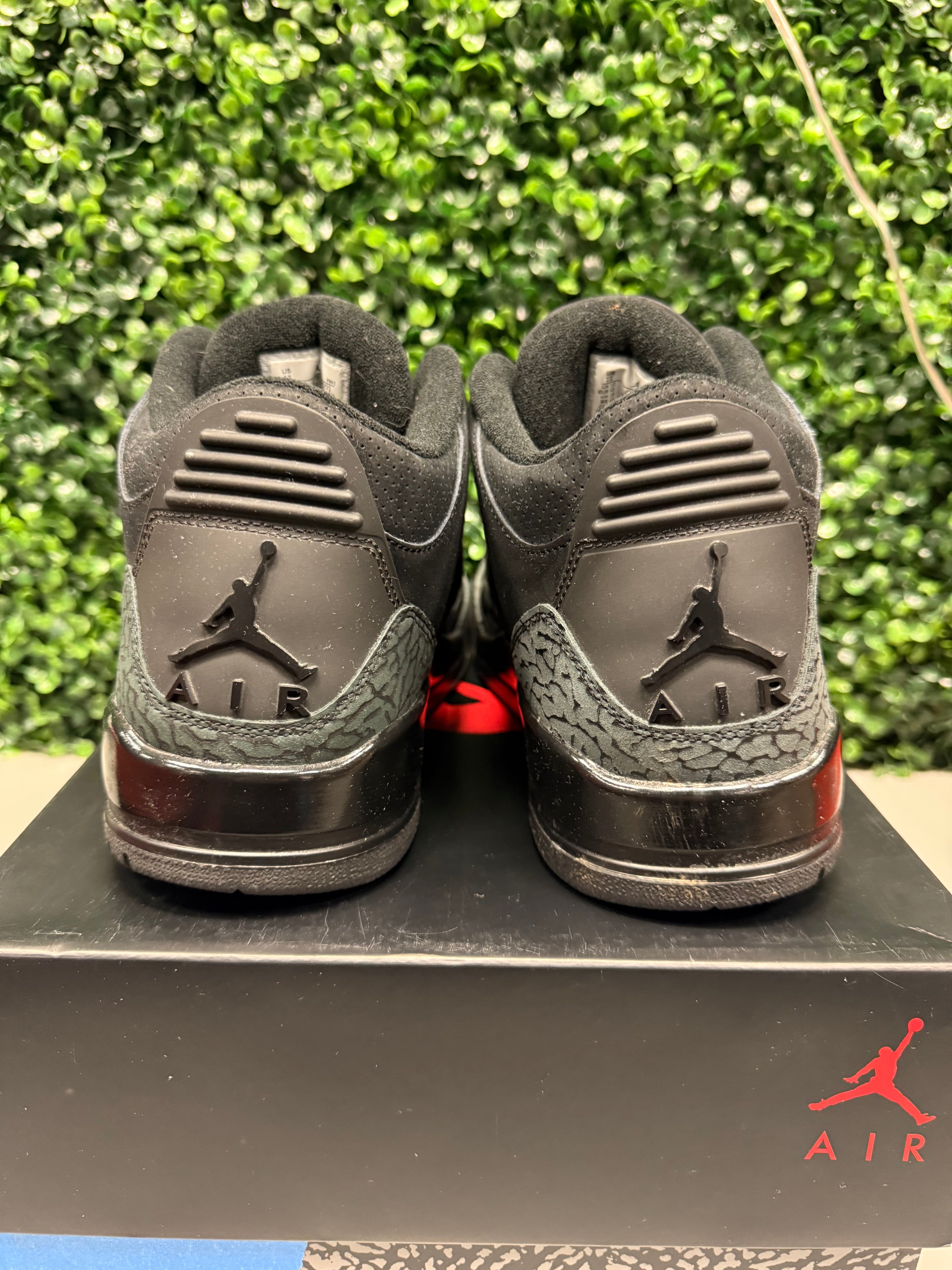 Jordan 3 "Black Cat" Size 11 Preowned