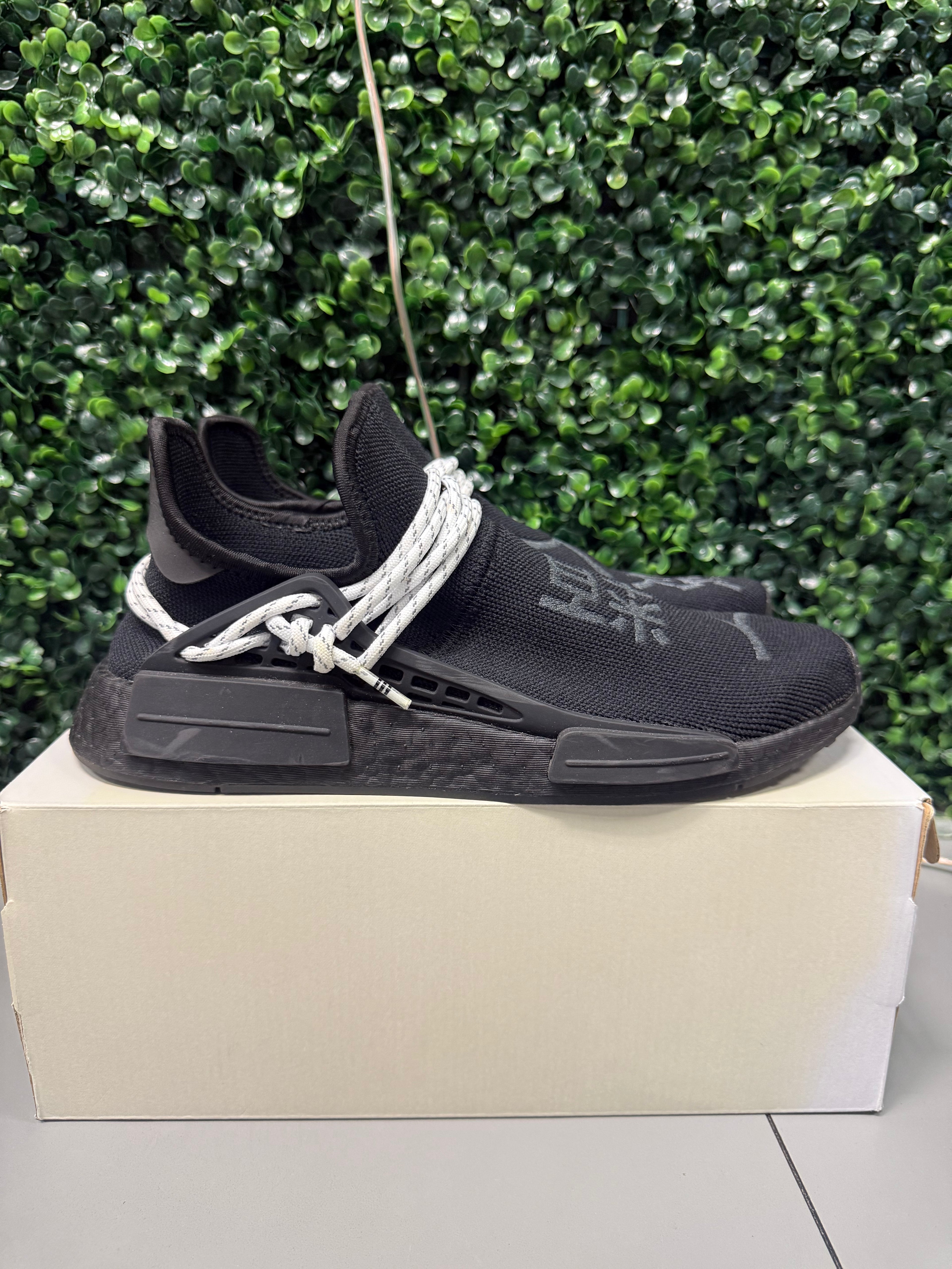 Adidas NMD Hu "Pharrell Black" Size 8.5 Preowned
