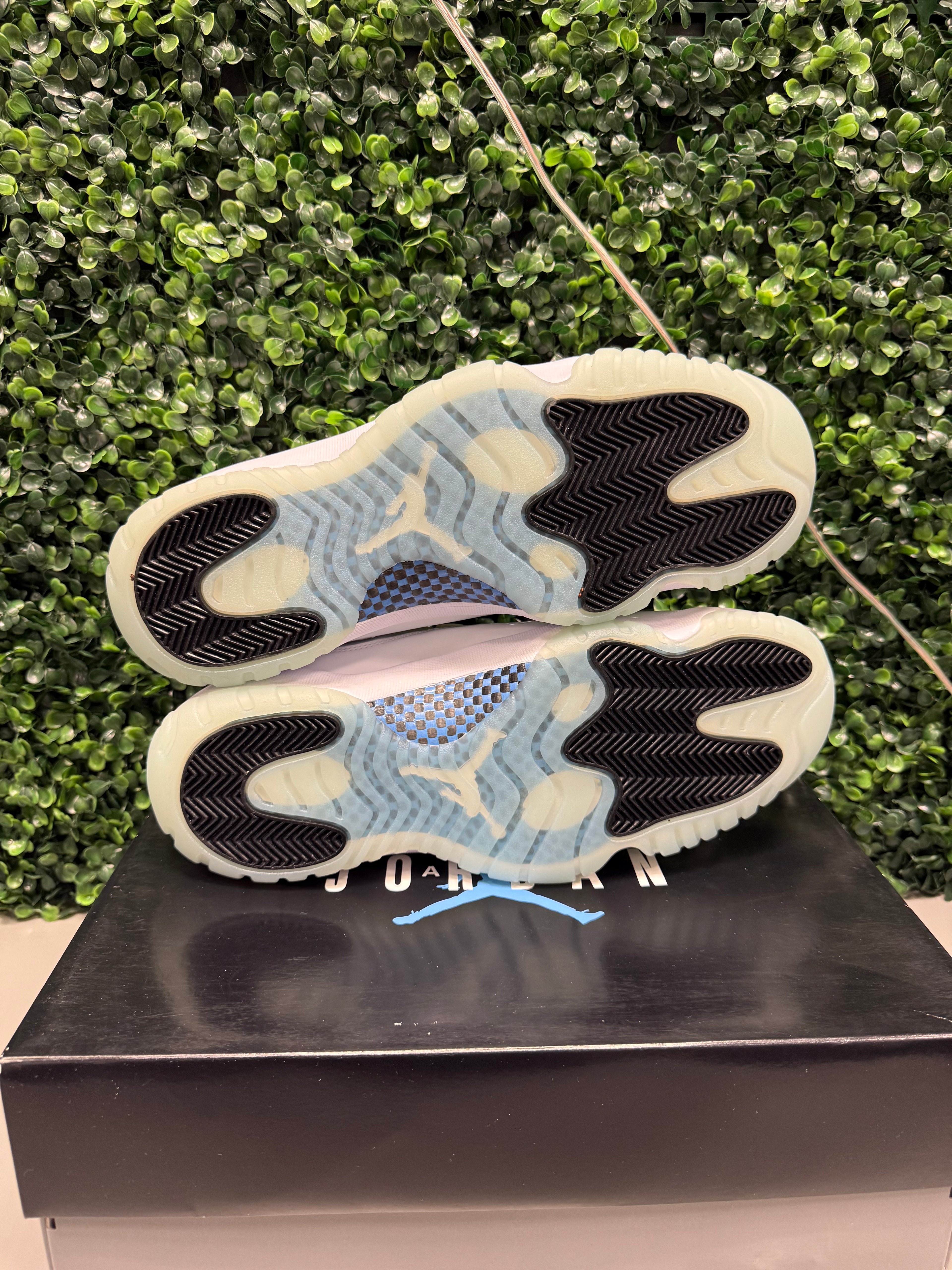 Jordan 11 Low "Legend Blue" Size 11.5 Preowned