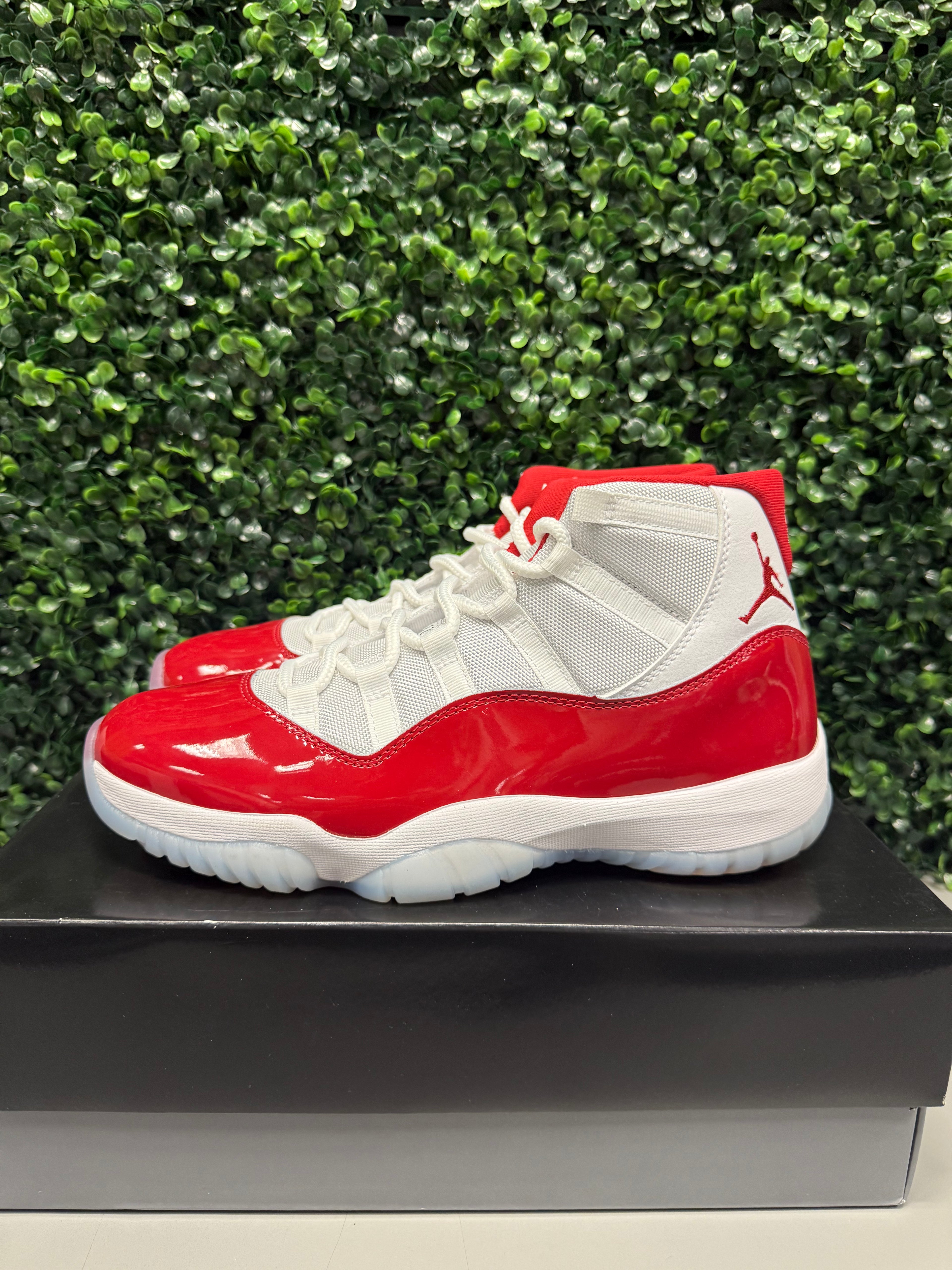 Jordan 11 "Cherry" Size 10.5 Preowned