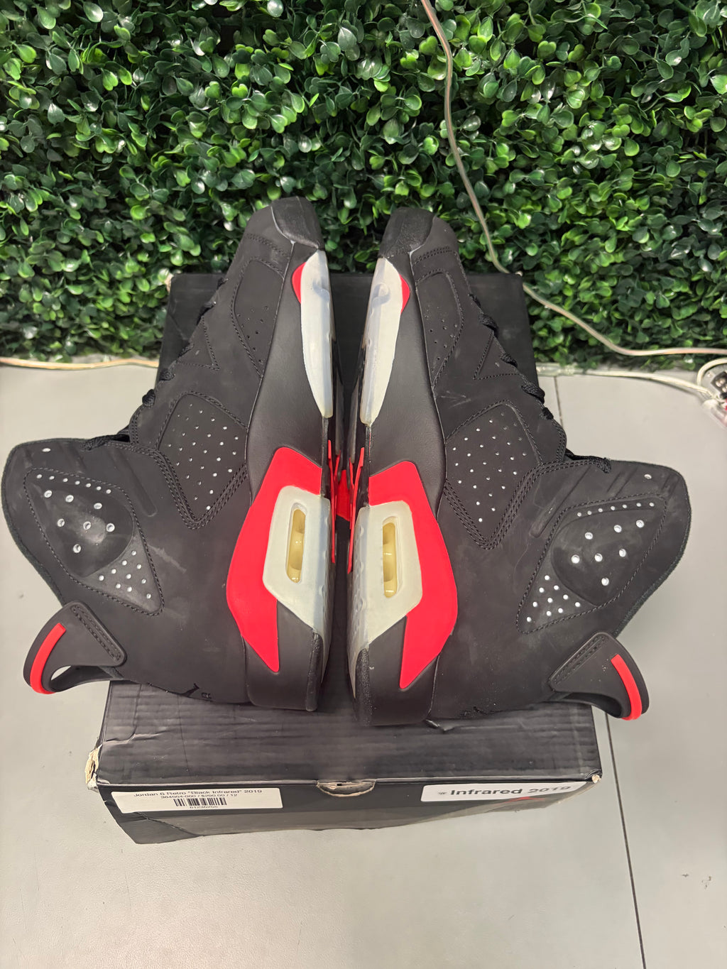 Jordan 6 Retro "Black Infrared" 2019 Size 12 Preowned