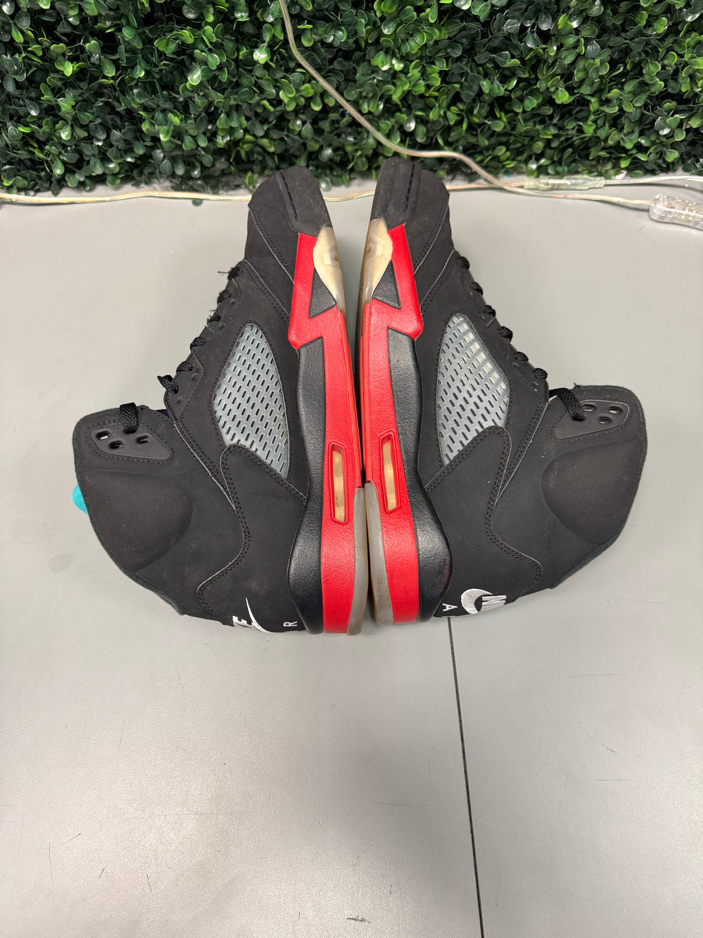 Jordan 5 "Top 3" Size 13 Preowned
