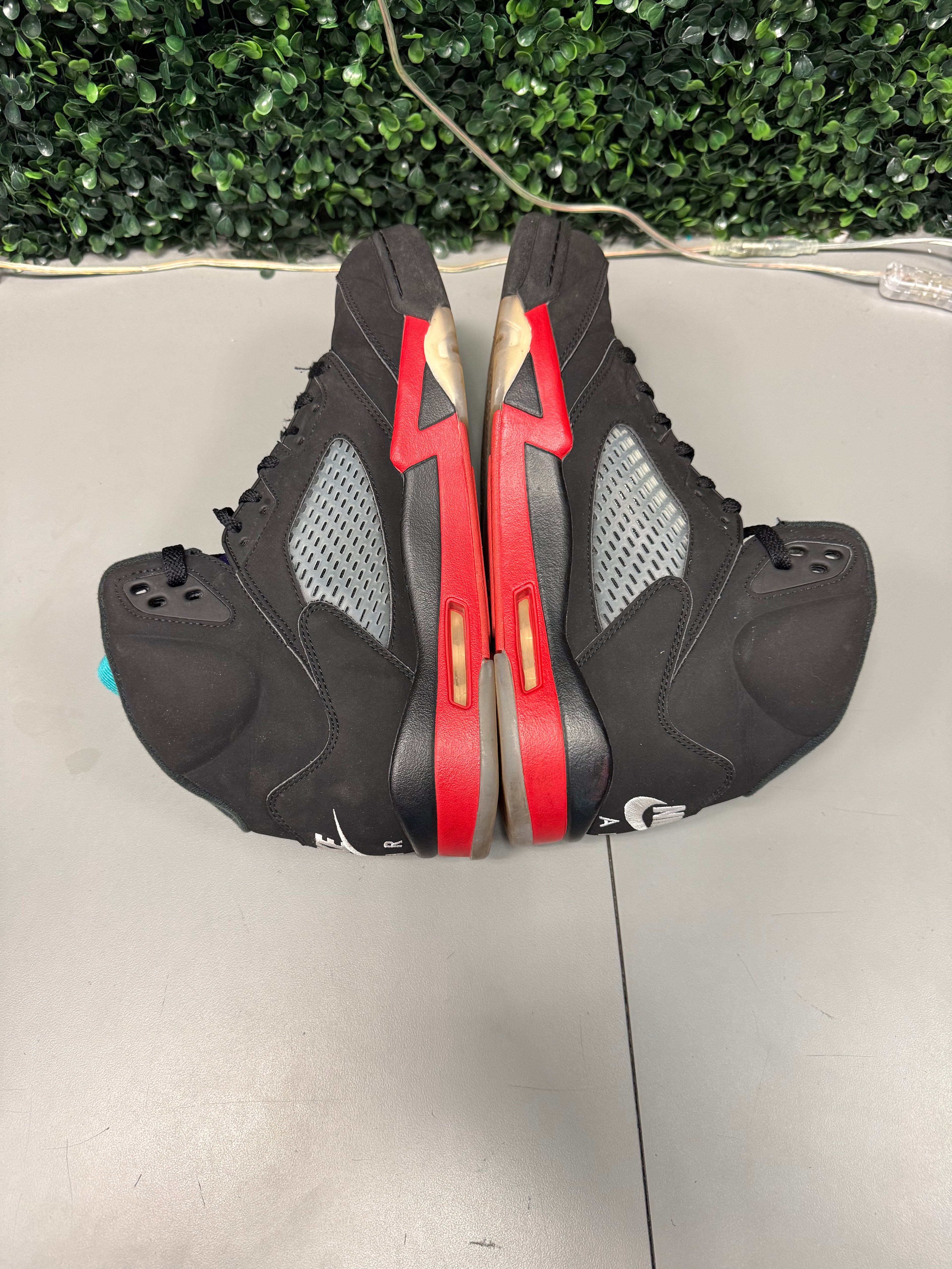 Jordan 5 "Top 3" Size 13 Preowned