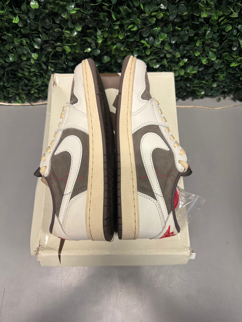 Jordan 1 Low X Travis Scott "Reverse Mocha" Size 7.5 Preowned