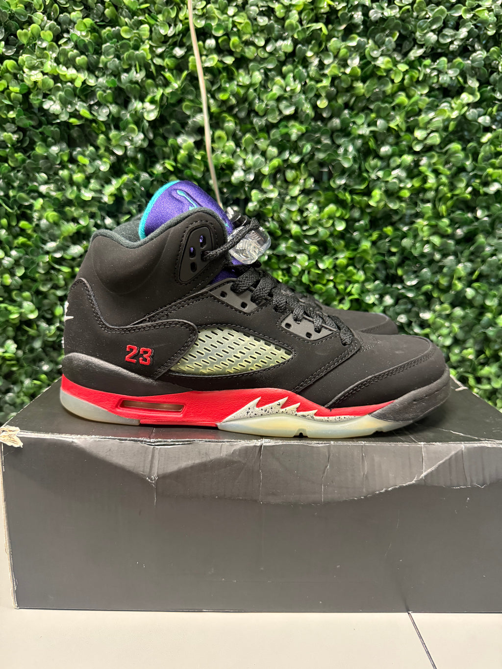 Jordan 5 “Top 3” Size 6Y Preowned